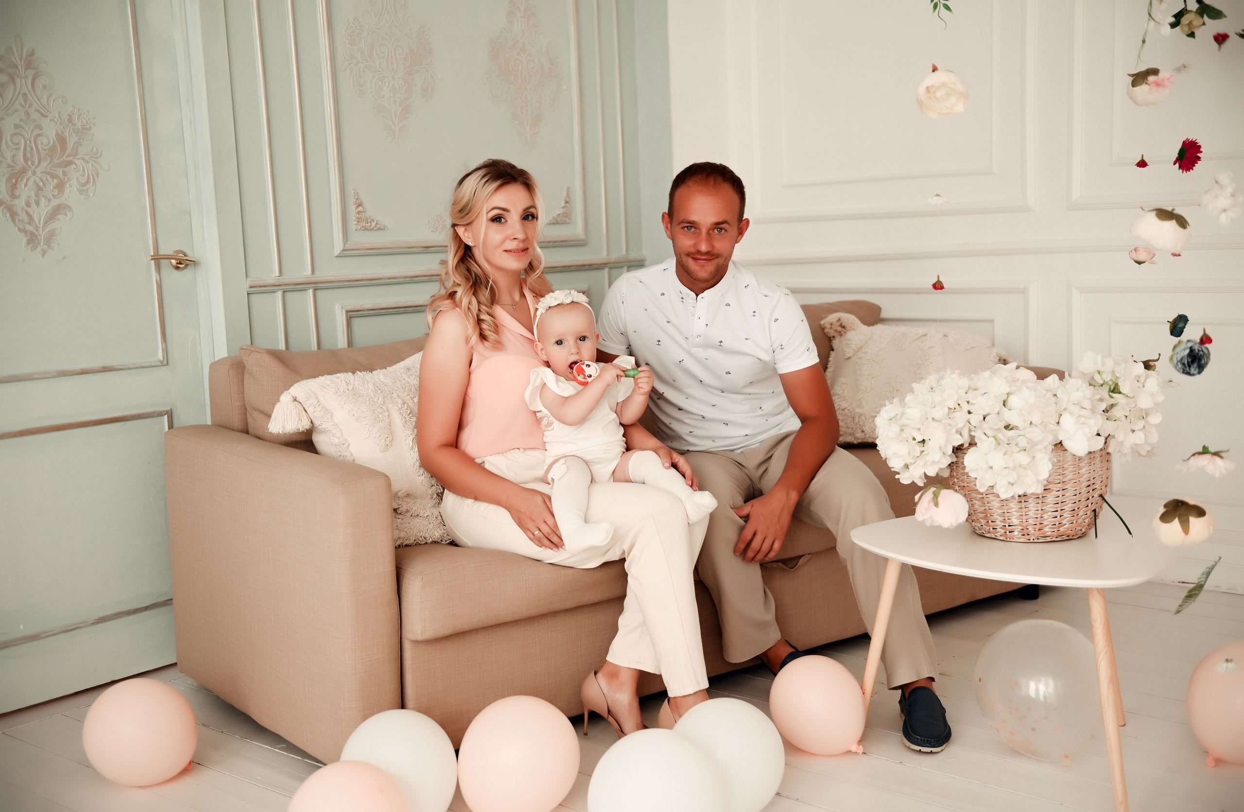 Студийные семейные, детские, индивидуальные фотосессии. Свадебный, семейный, детский, контент фотограф в Омске Максим Ильин