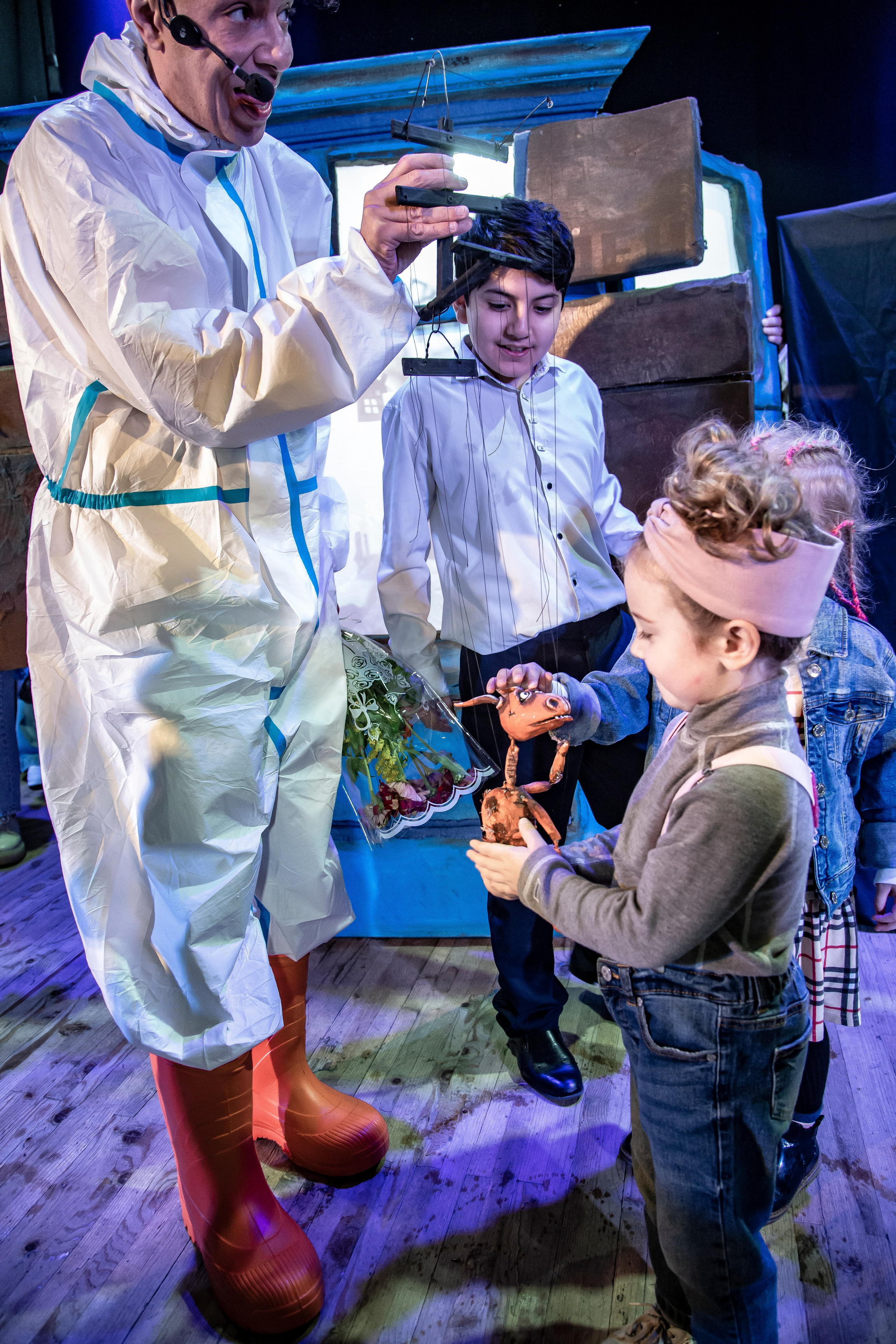 Тараканище спектакль кукольного театра Саквояж — премьера. Фотограф в Сочи Юрий Шептаев