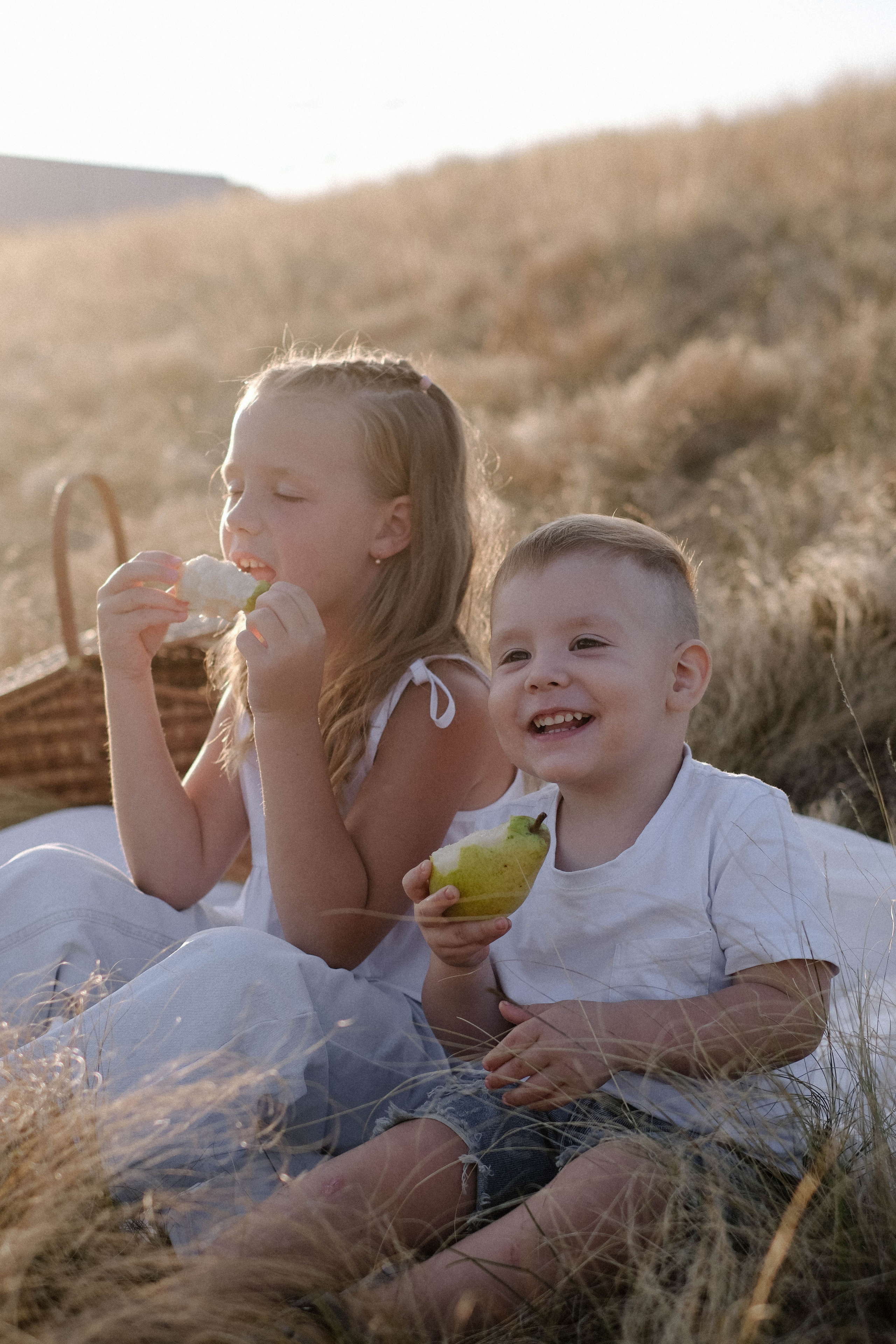 Настя + Ксюша + Артём. Главная