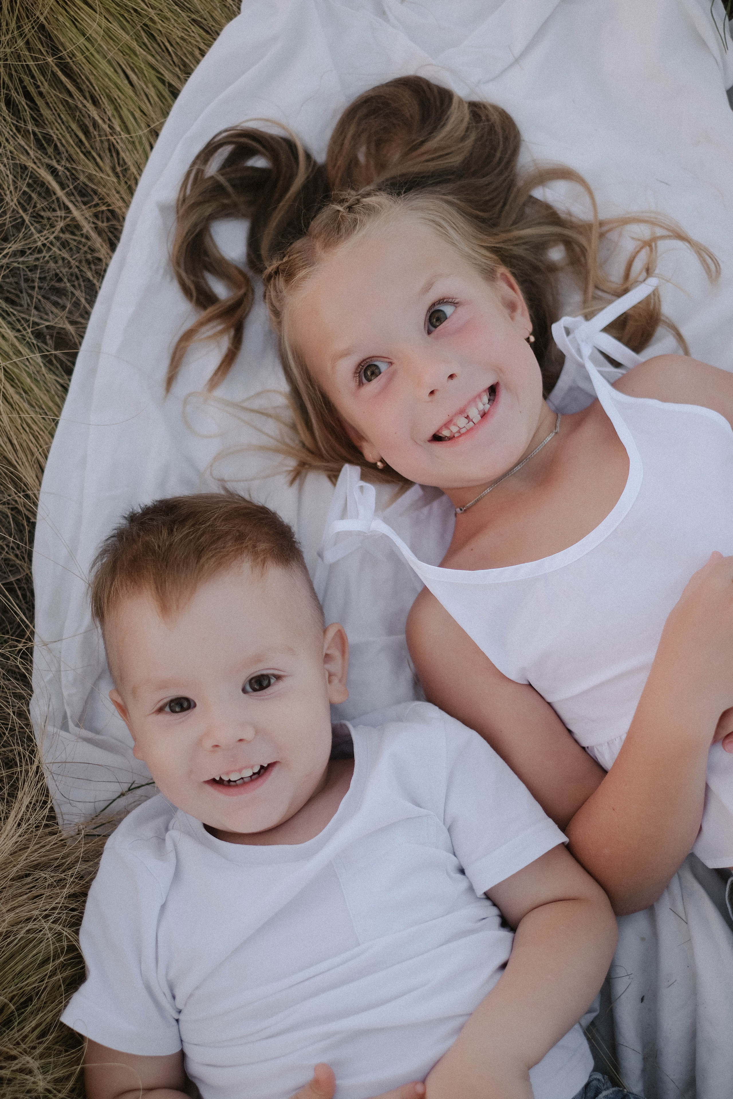 Настя + Ксюша + Артём. Главная