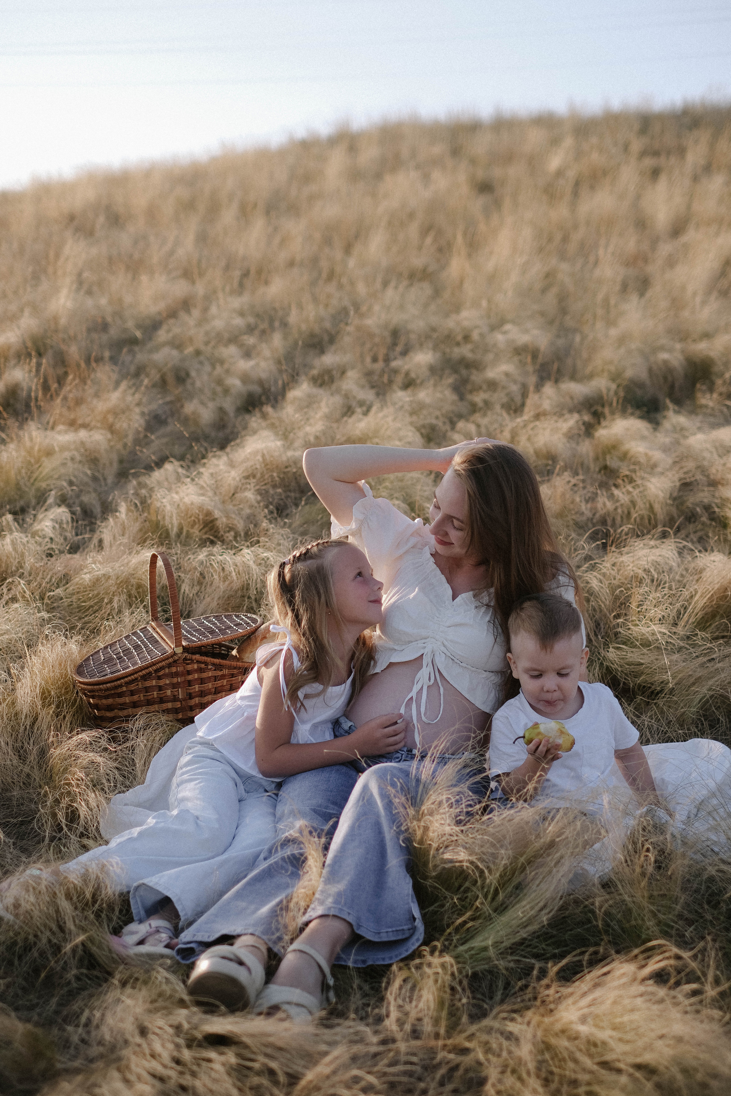 Настя + Ксюша + Артём. Главная