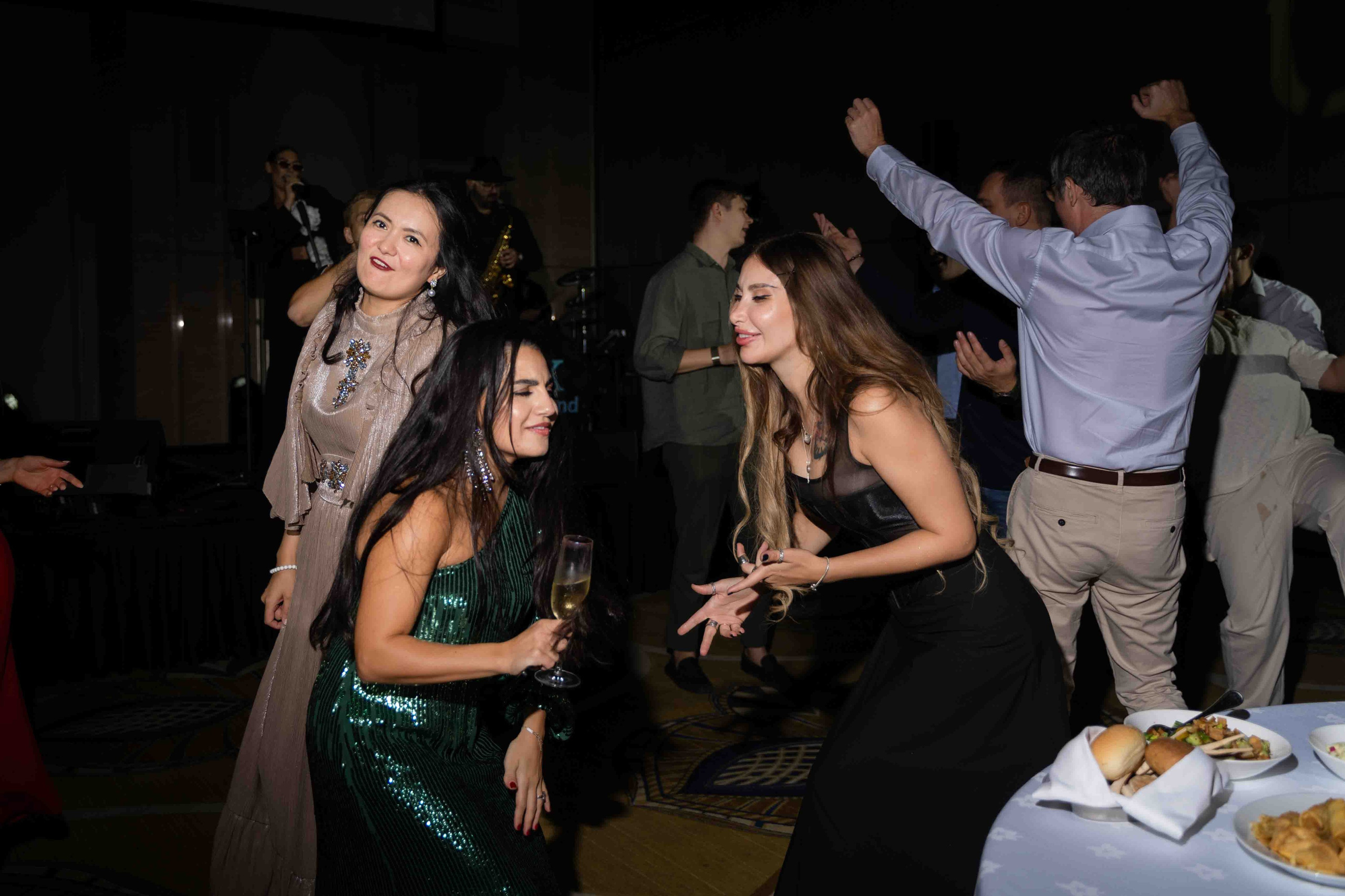 Новогодний корпоратив freedom management в St.Regis Abu Dhabi. Фотограф и видеограф в Москве и Абу Даби Мария Кулагина