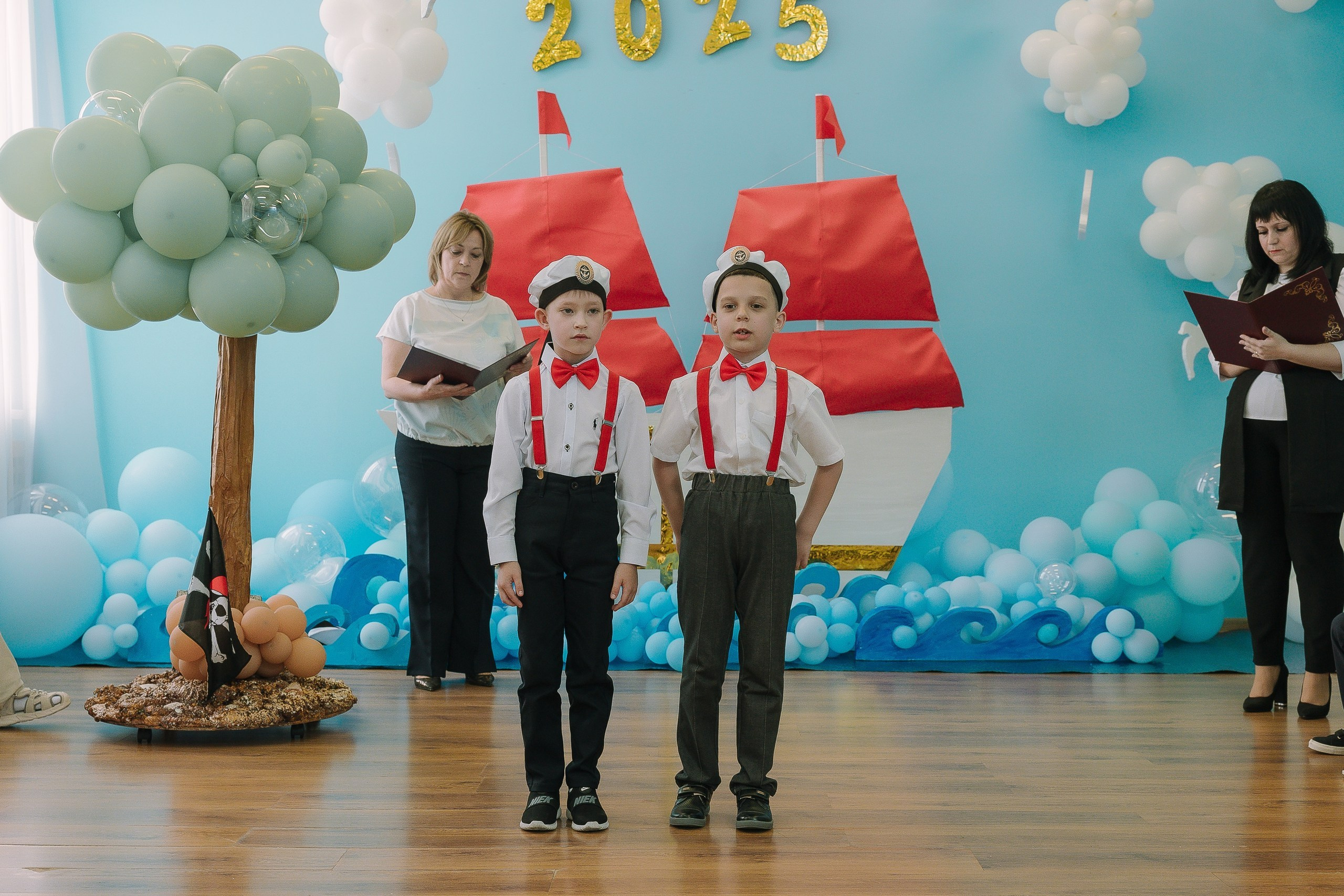 Выпускной 10 ДС. Выпускные альбомы Натальи Бутко: Новороссийск, Анапа, Геленджик