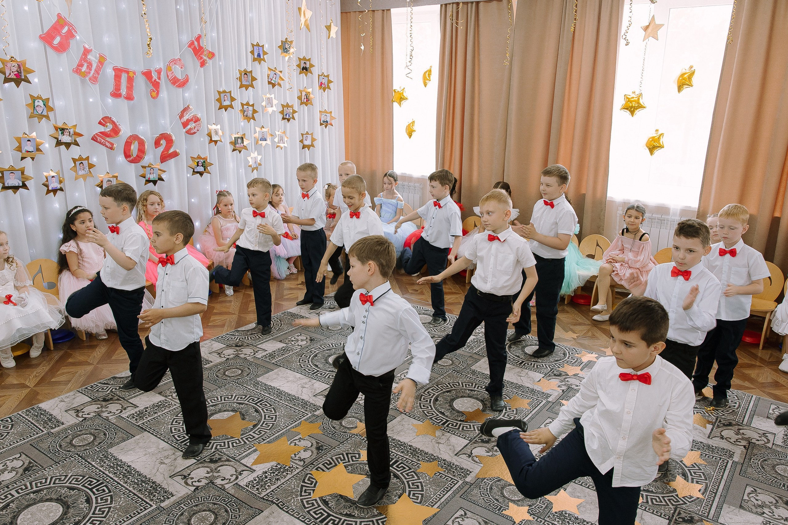 Выпускной в ДС 26. Выпускные альбомы Натальи Бутко: Новороссийск, Анапа, Геленджик