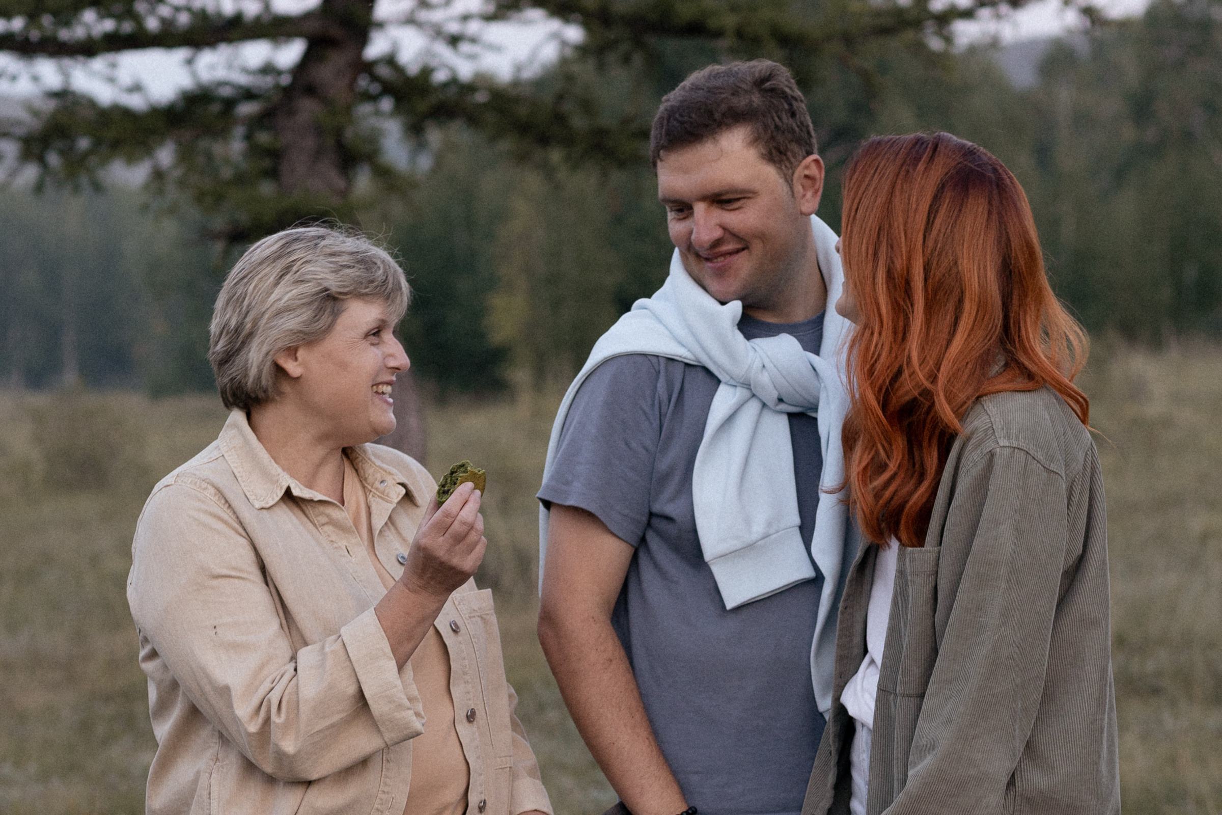 Катюша с семьей за городом. Свадебный и семейный фотограф в Магнитогорске Катя Буряк