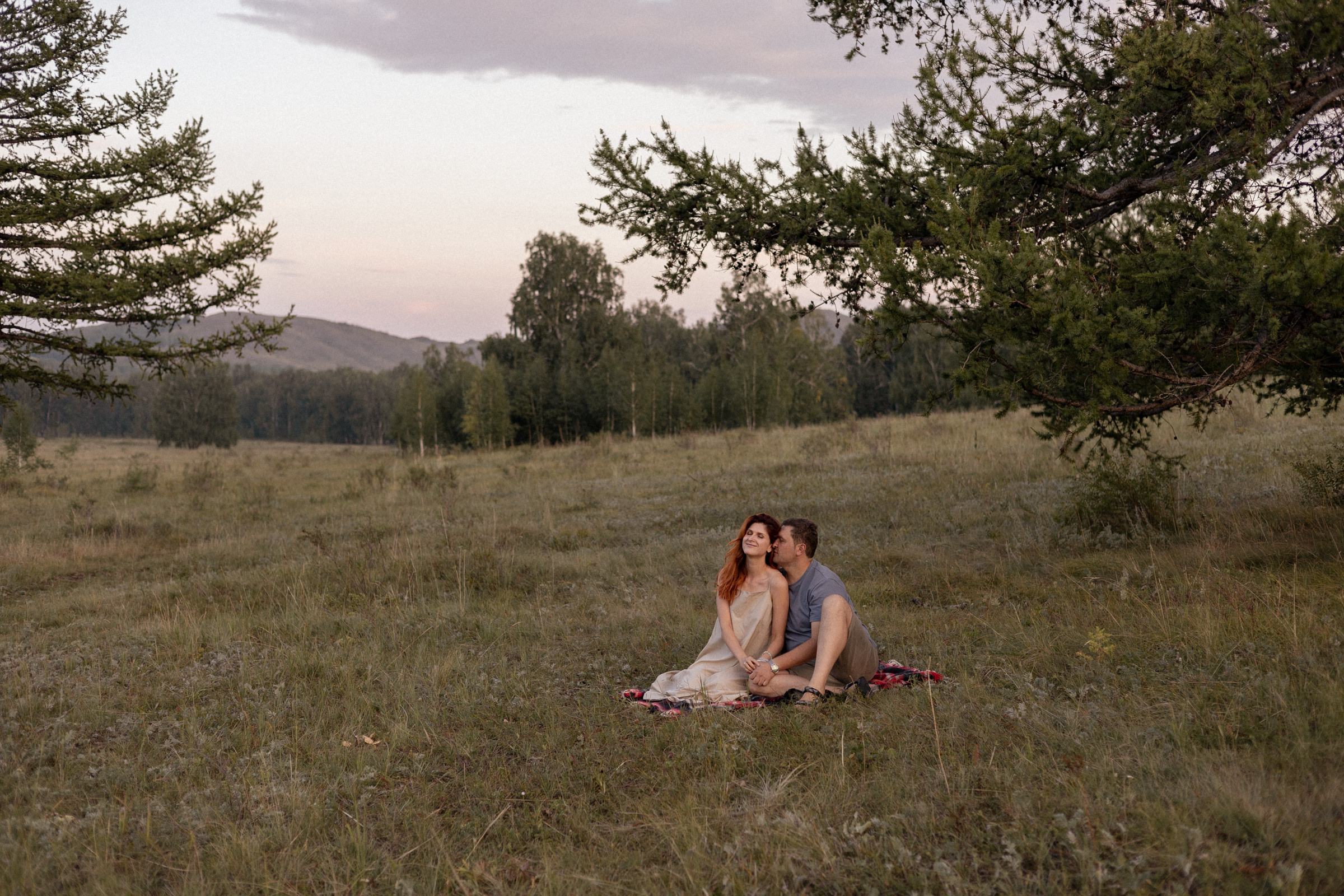 Катюша с семьей за городом. Свадебный и семейный фотограф в Магнитогорске Катя Буряк
