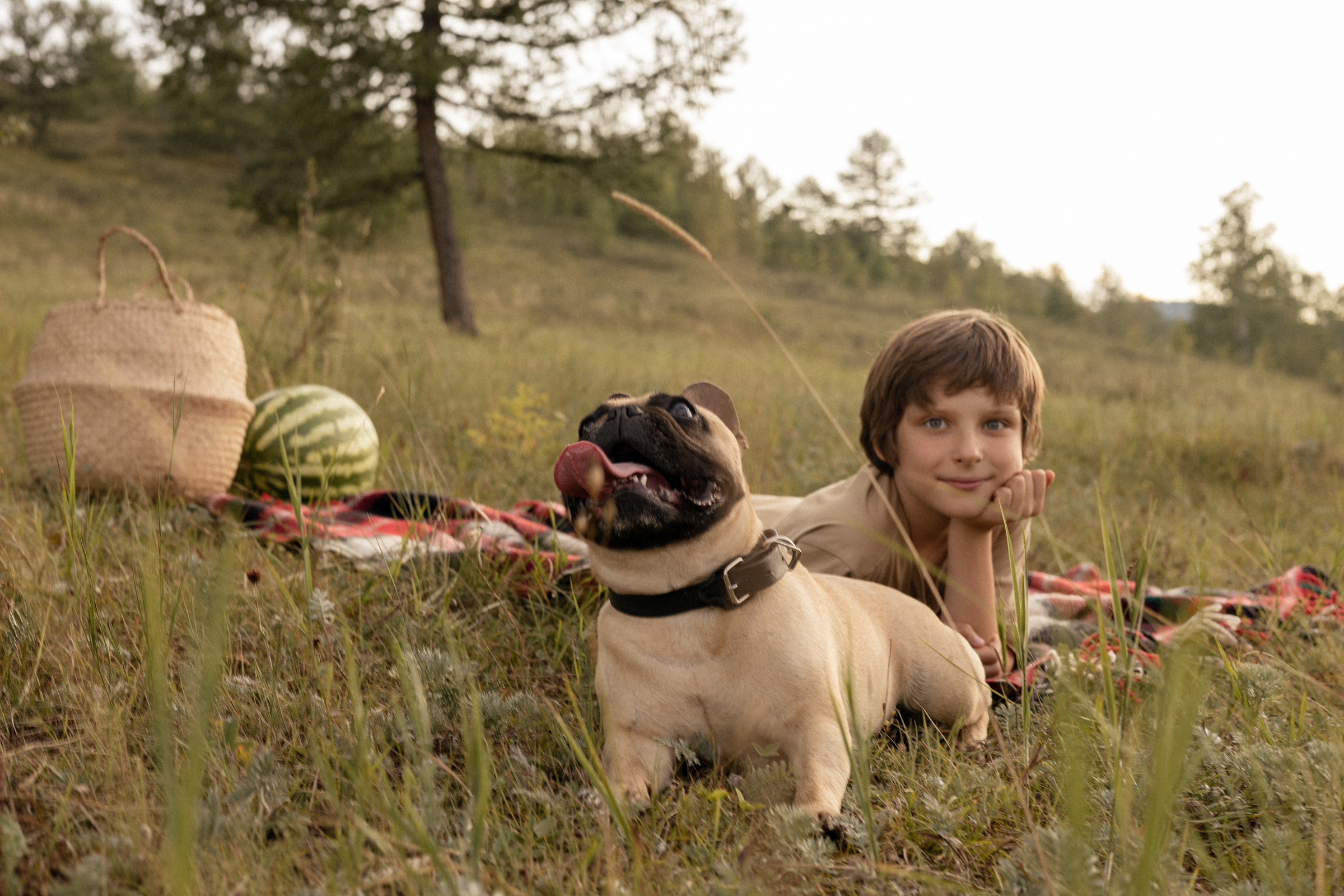 Катюша с семьей за городом. Свадебный и семейный фотограф в Магнитогорске Катя Буряк