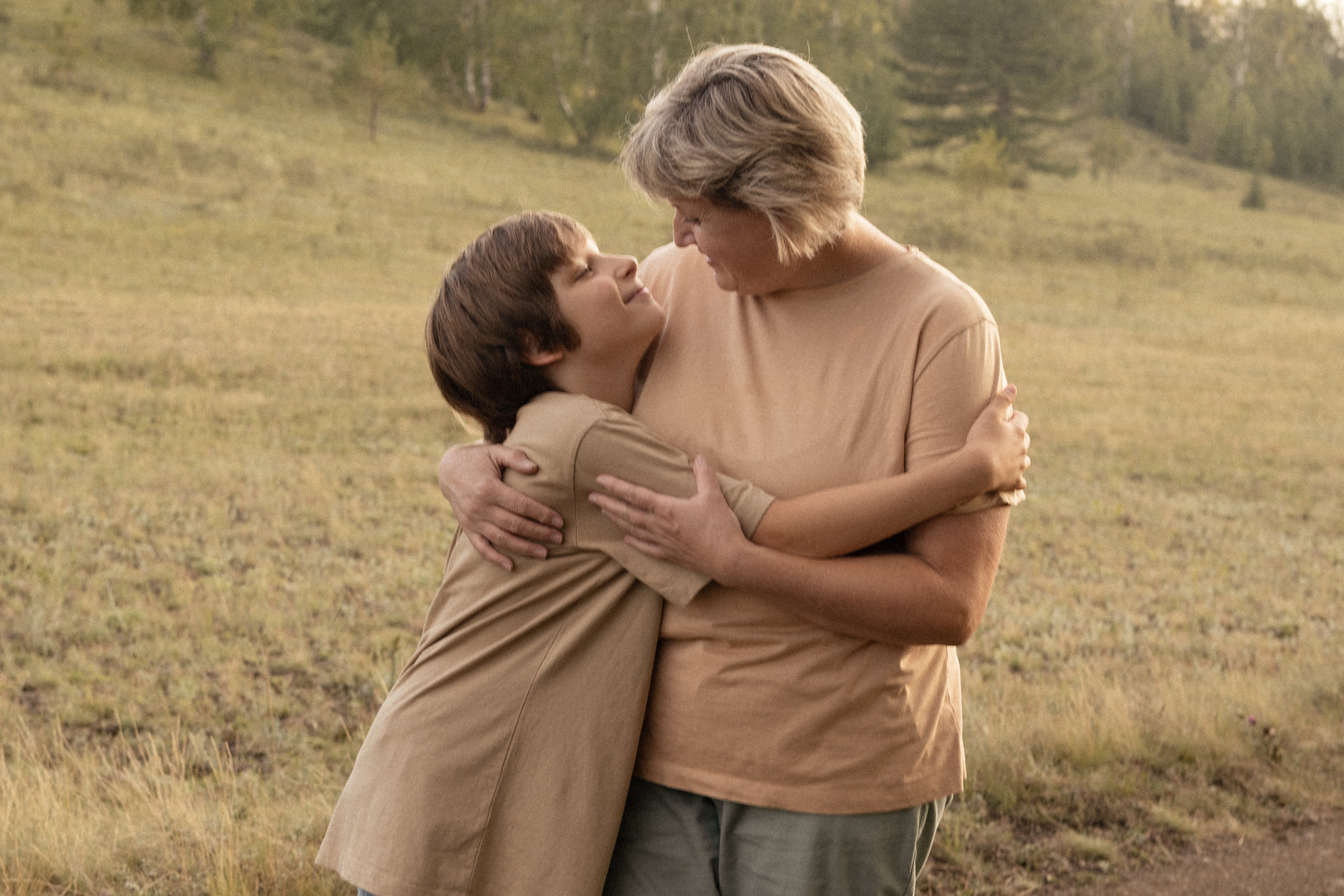 Катюша с семьей за городом. Свадебный и семейный фотограф в Магнитогорске Катя Буряк