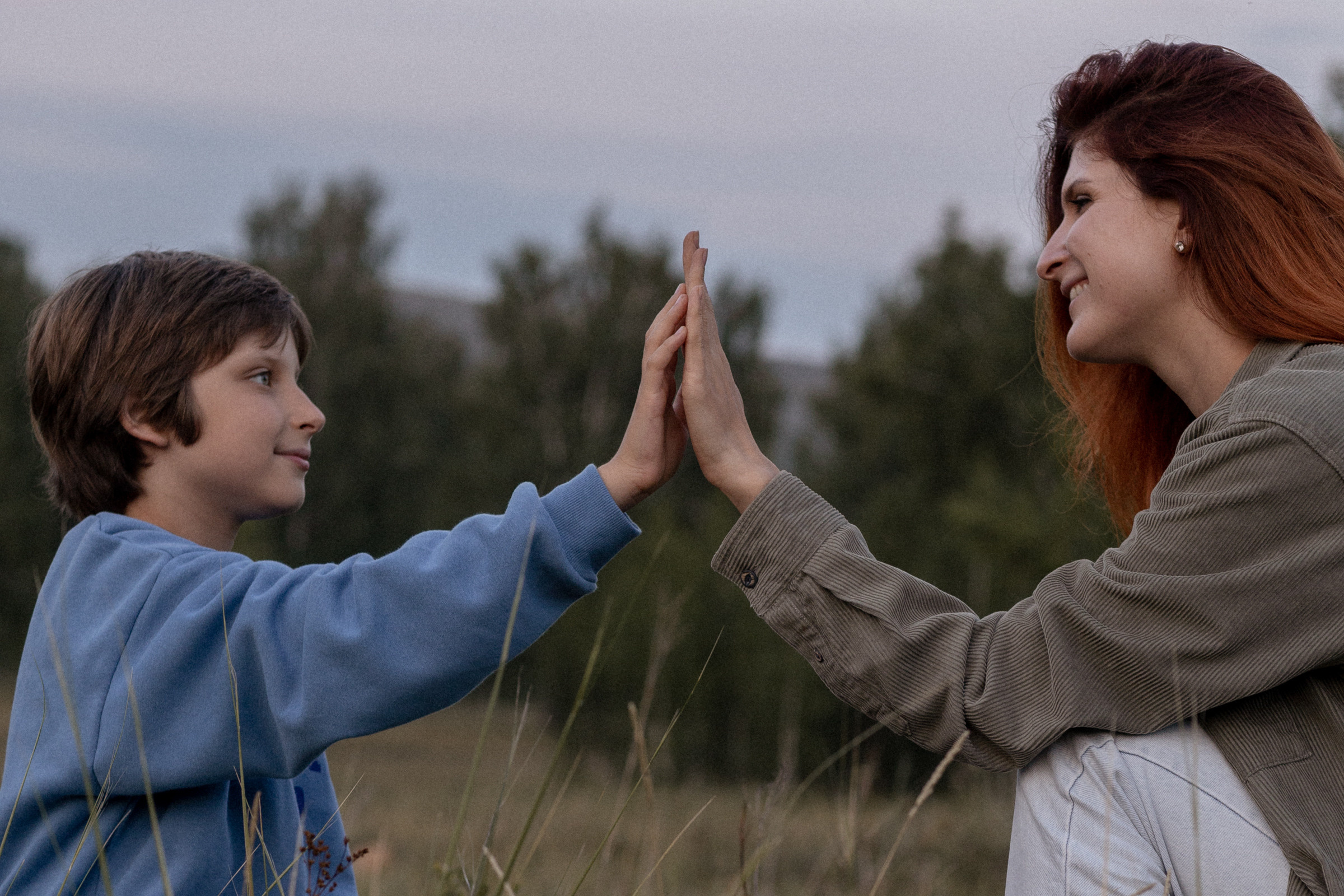 Катюша с семьей за городом. Свадебный и семейный фотограф в Магнитогорске Катя Буряк
