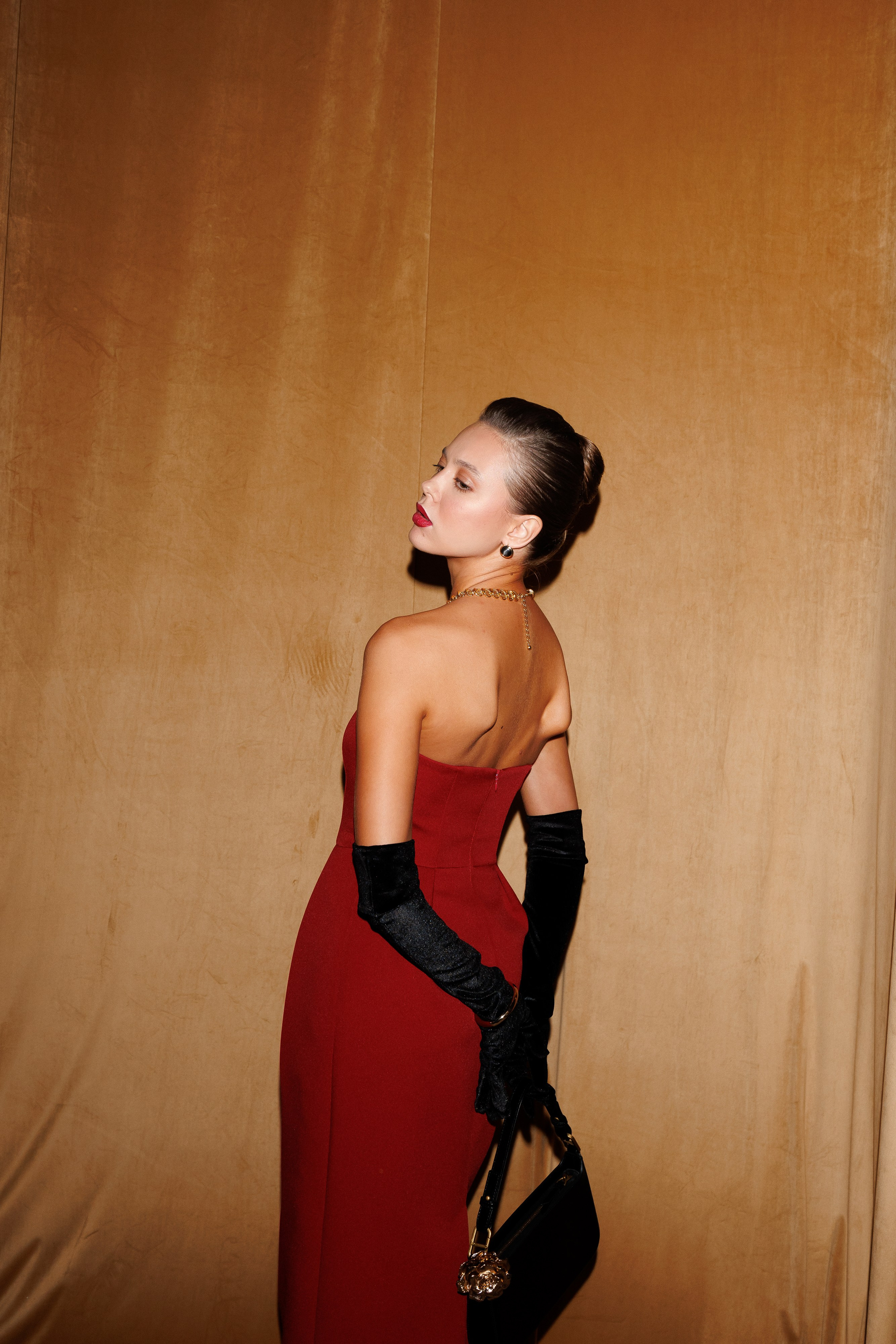 PARISIENNE. Lichi Fashion show. Aleksandr Tsukanov