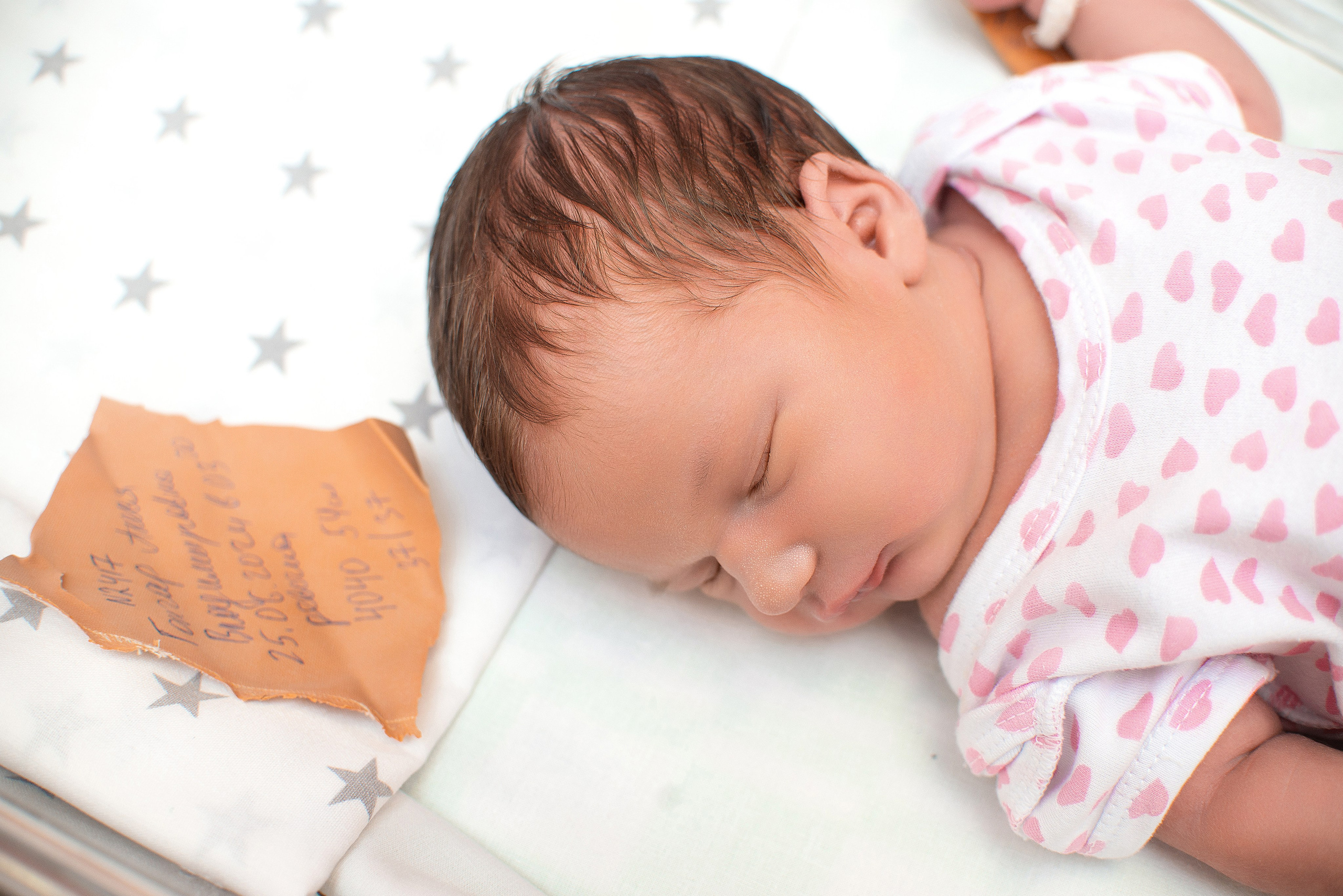 Выписка Надюши 5РД. Семейный фотограф на выписку из роддома и крещение Минск Настя Гришук