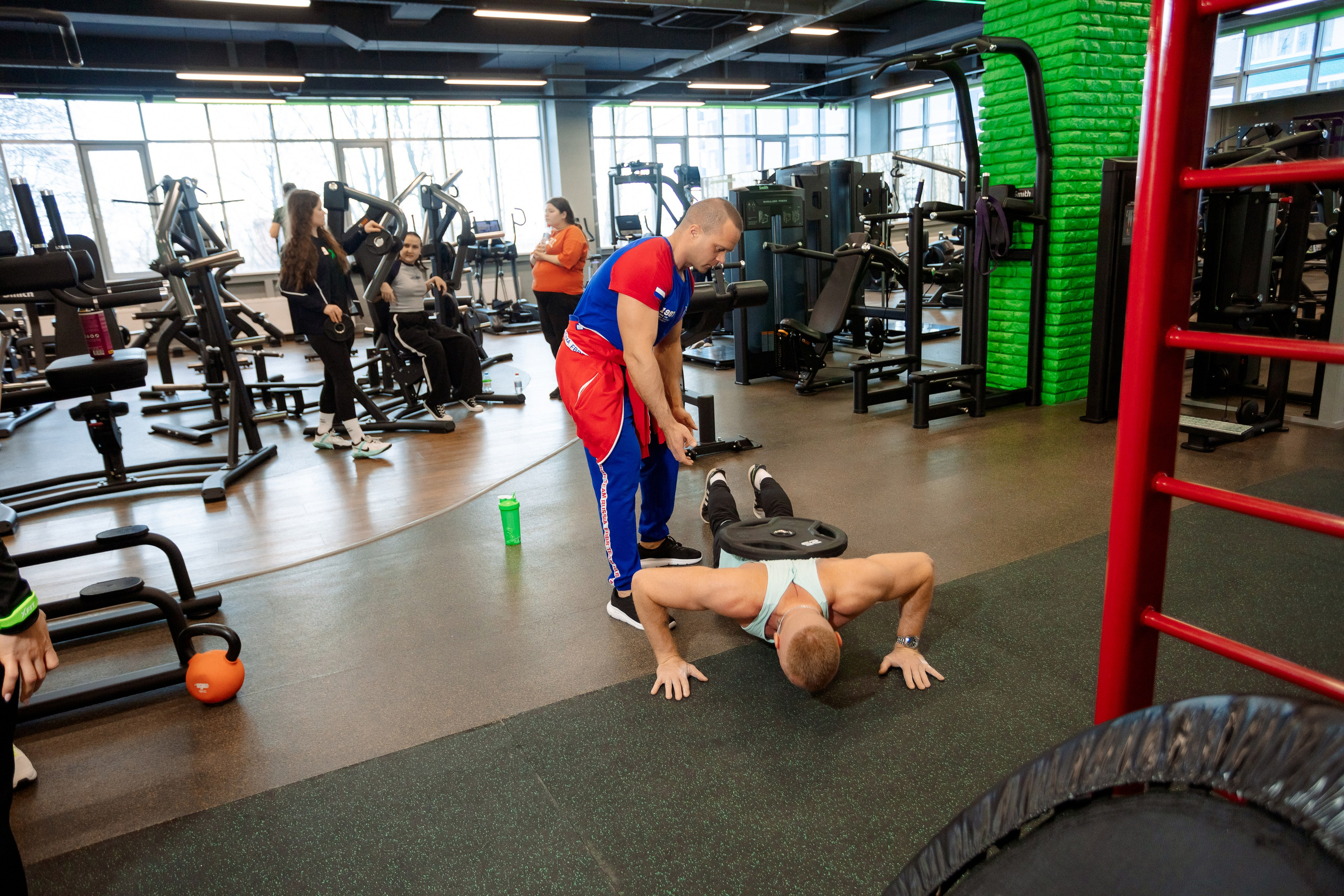 РЕПОРТАЖ: ФИТНЕСС-КЛУБ X-FIT. Профессиональный фотограф в Ижевске Леша Петров