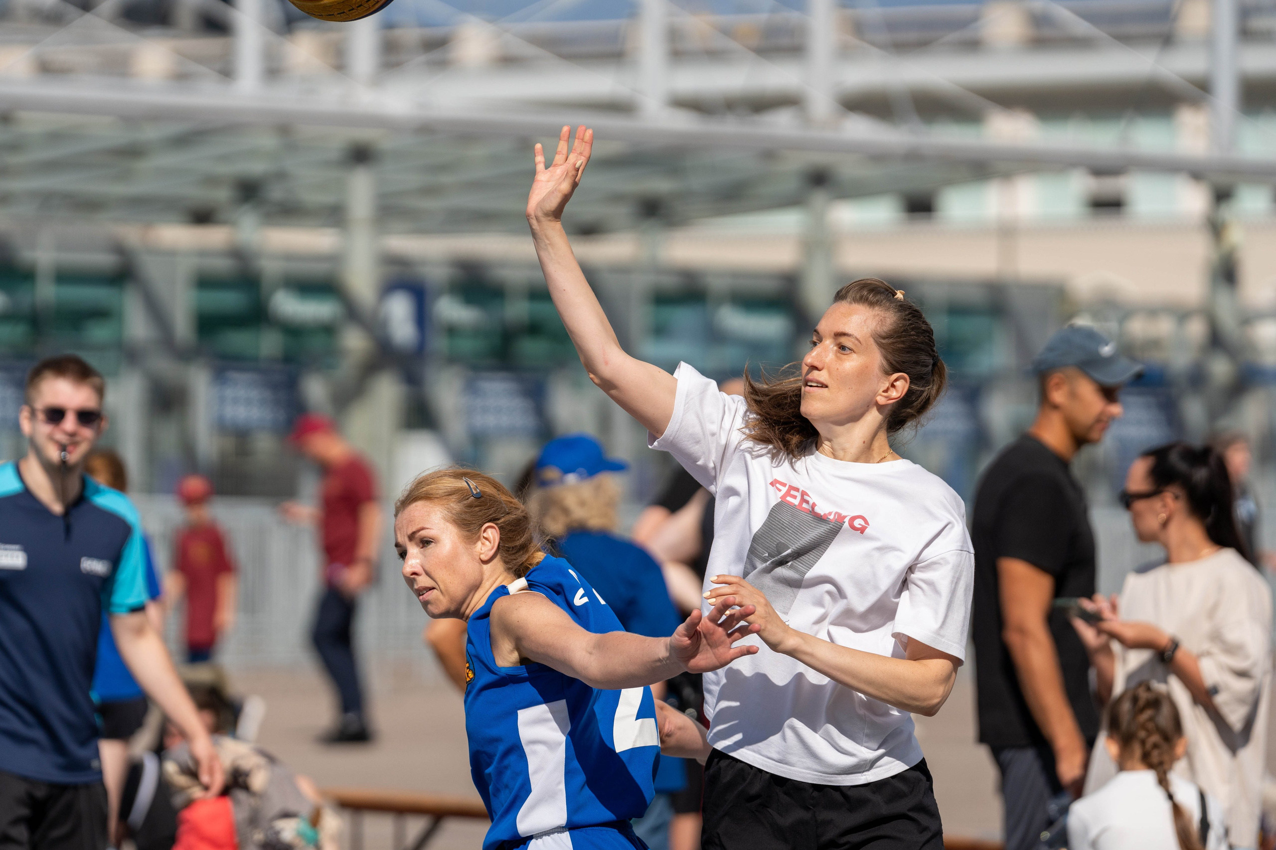 Захватывающий кадр матча 3×3 «Оранжевый мяч», спортивный фотограф Санкт-Петербург