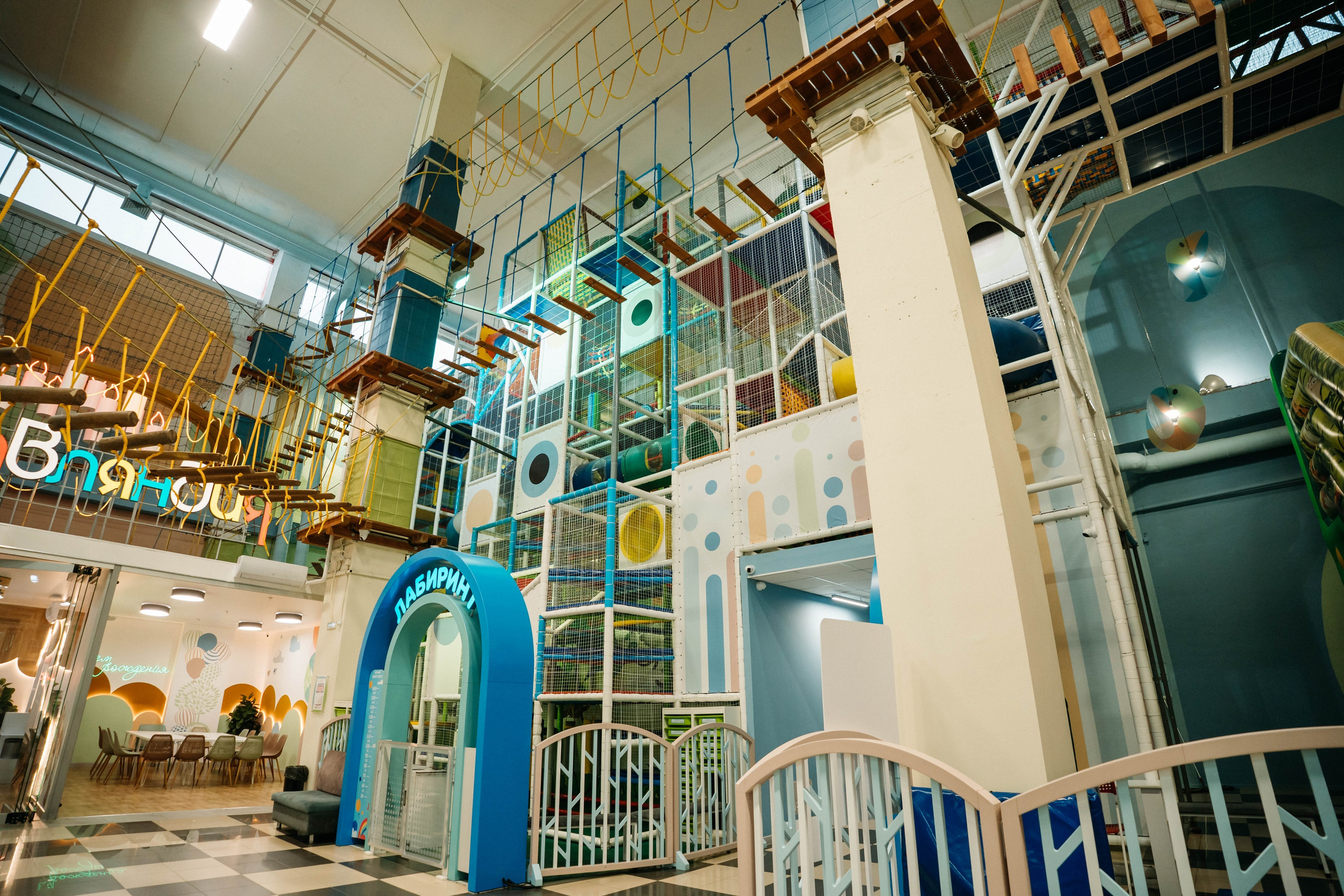 Интерьерная съемка для Мегалэд. Видеограф и Фотограф в Челябинске Ксения и Владимир Рюмины