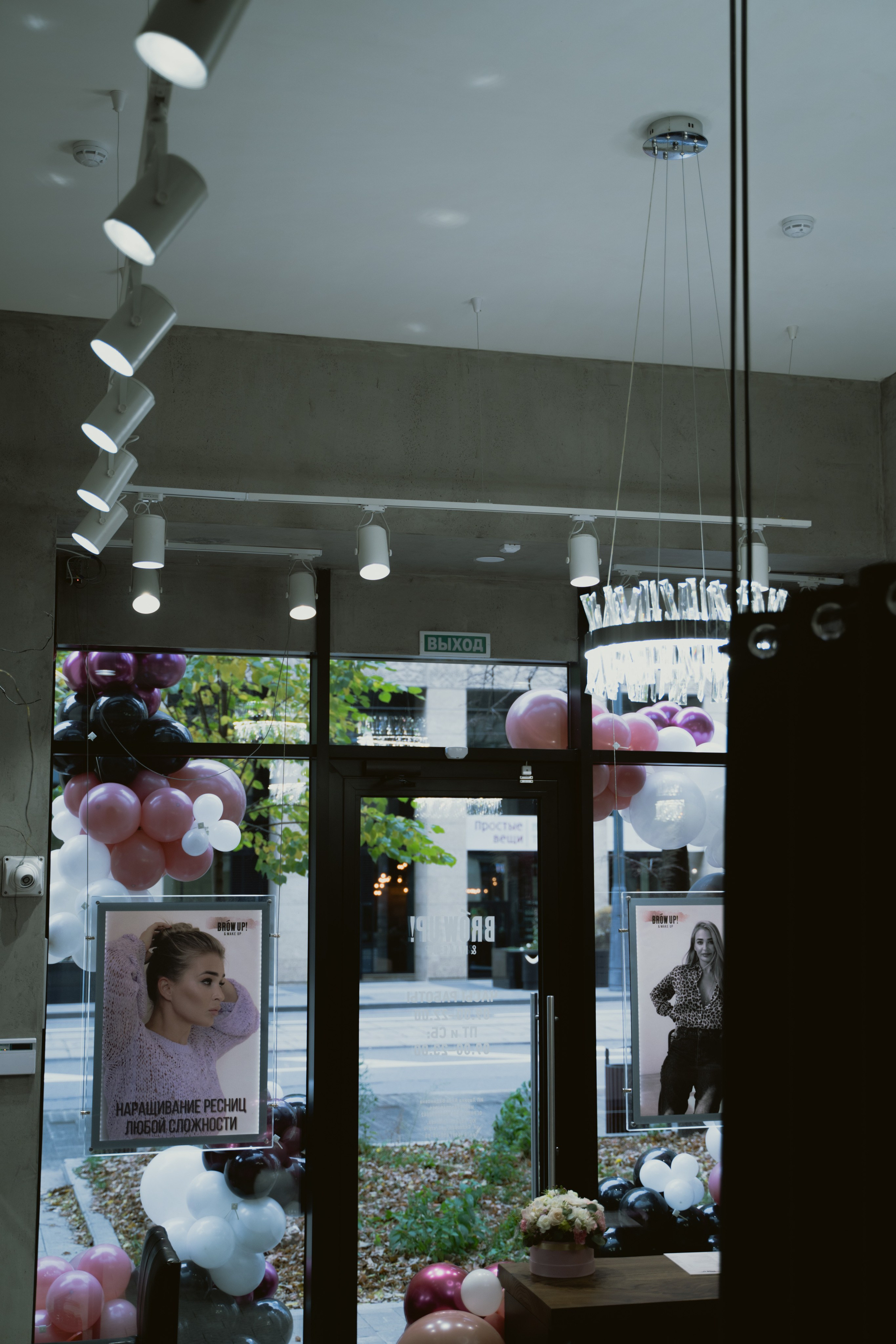 Съемка открытия новой студии Brow Up. Фотограф, оператор, режиссер монтажа в Москве Сюзанна Евсюкова