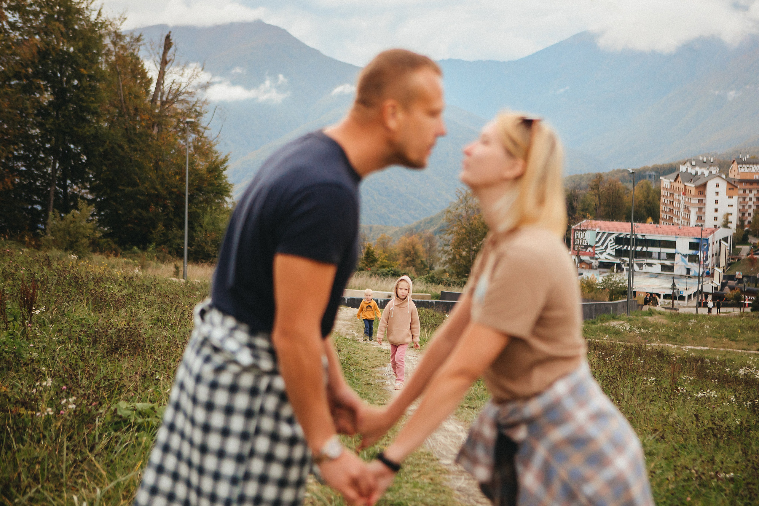 Семейная симфония. Семейный и свадебный фотограф Сочи Адлер Сириус Красная поляна