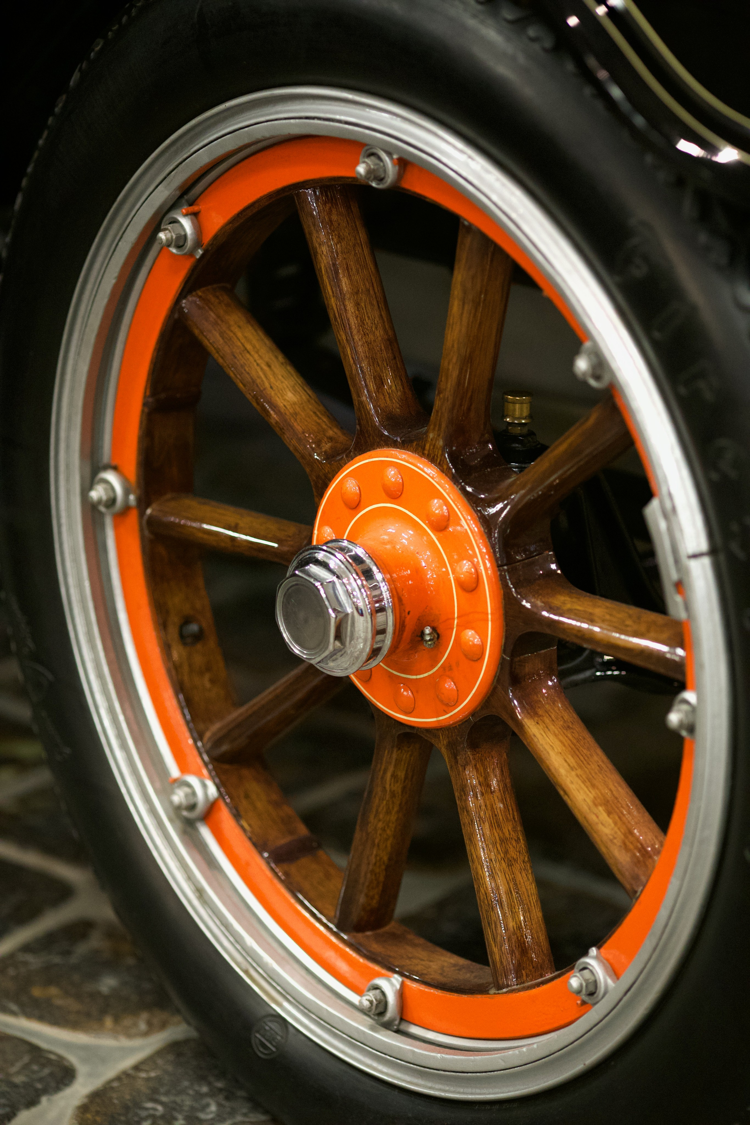 Музей Техники Вадима Задорожного. Школьные выпускные альбомы в Москве Марина Николаева