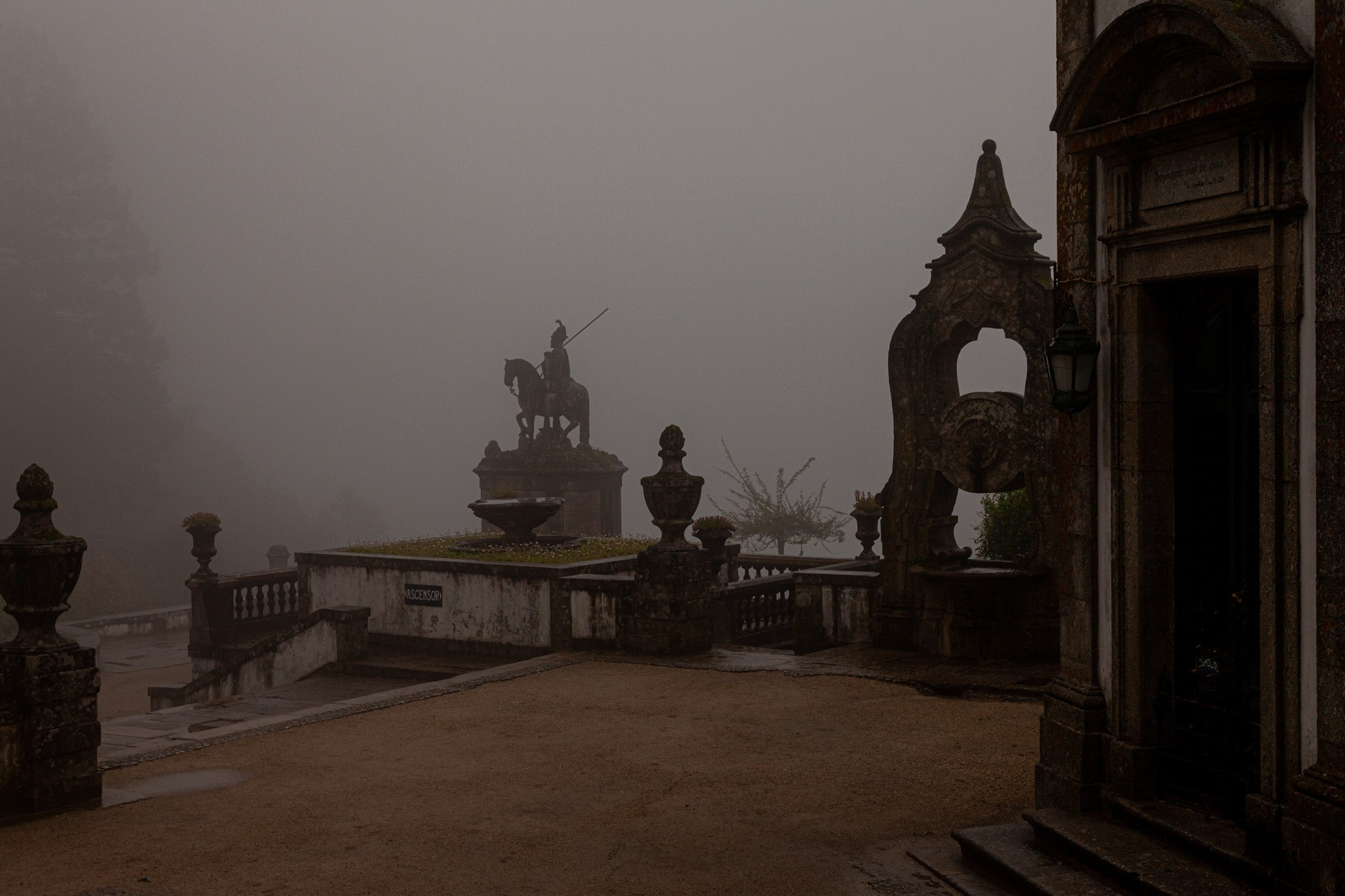 Portugal Santuário do Bom Jesus do Monte, португалия 2010. Фотограф Василий Буланов