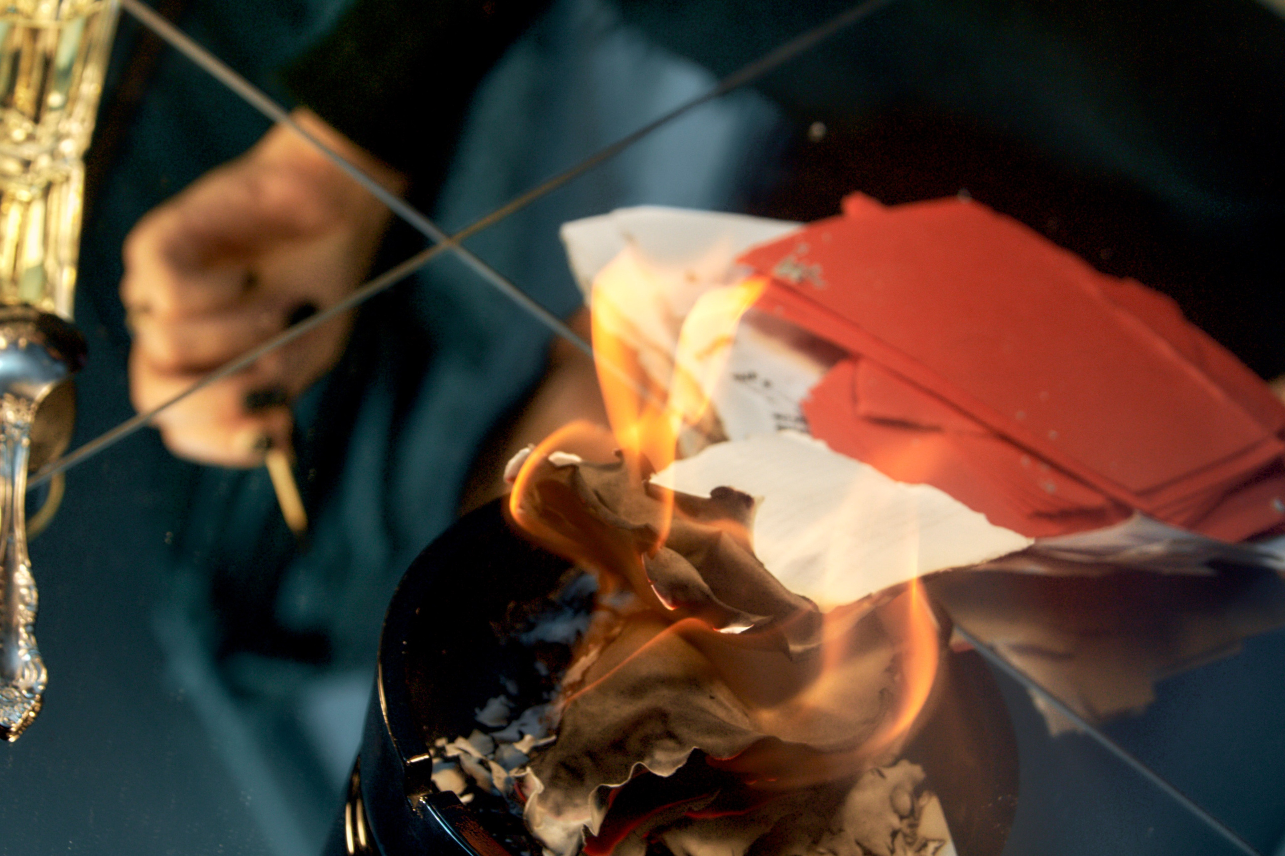 Натюрморт с письмами. Фотограф Сергей Яркин