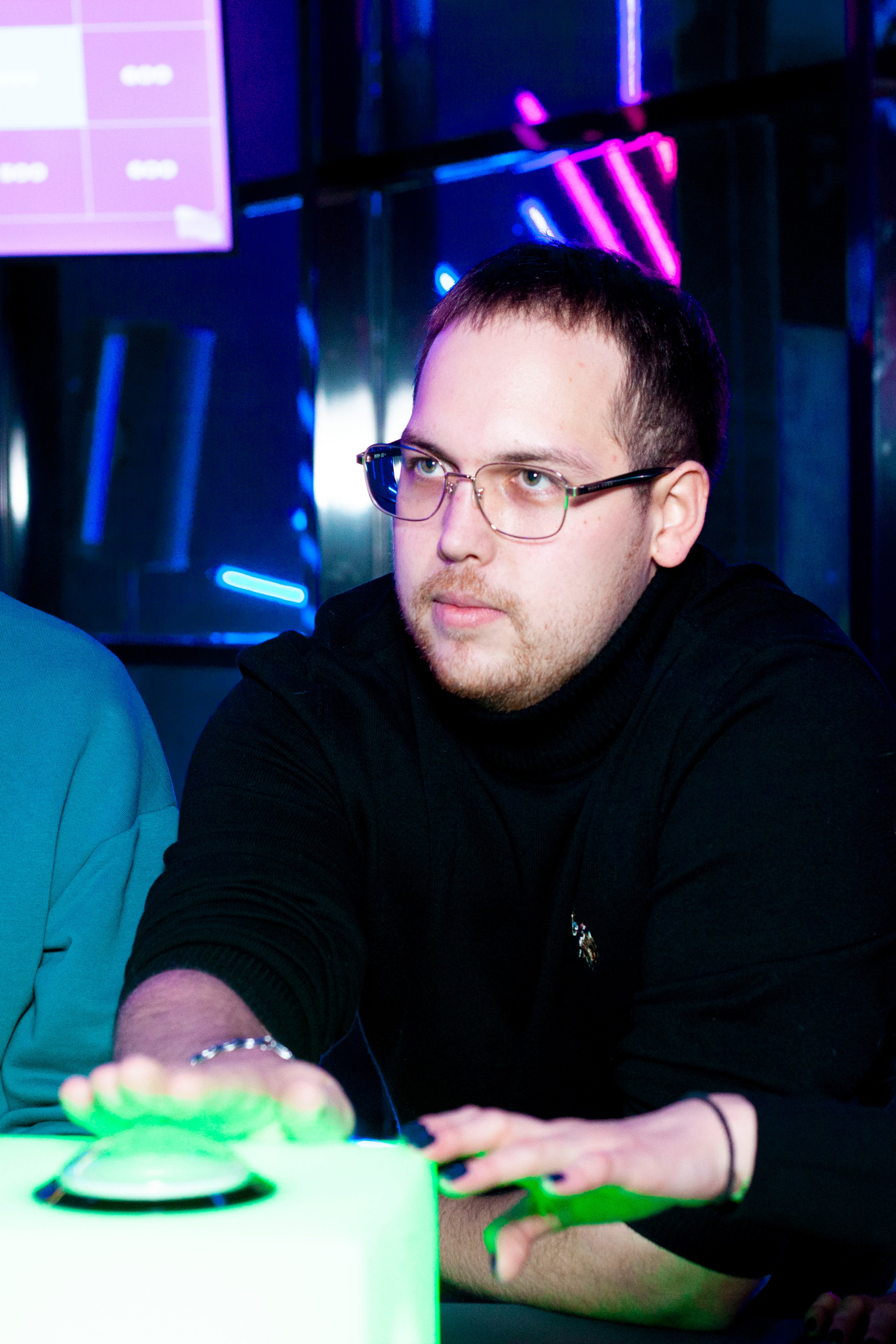 Хитомания. Stanislav Baryshev — People. Emotions. Atmosphere