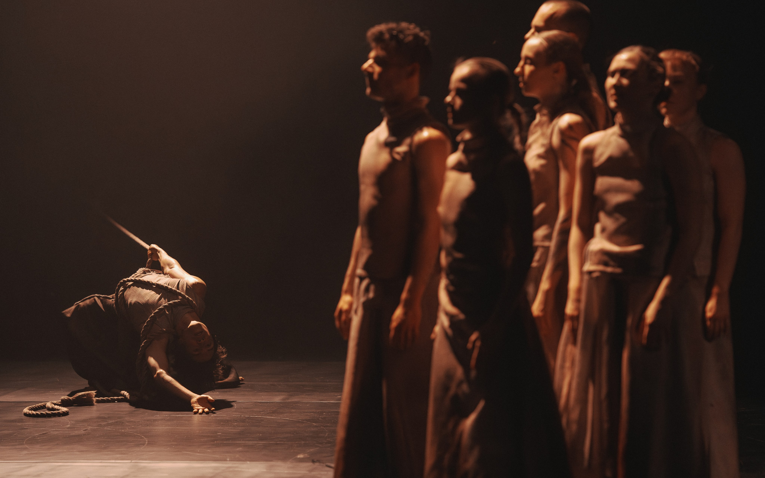 Context DianaVishneva: «Икона» — хор. Рима Пипоян. Театральный фотограф в Санкт-Петербурге Дмитрий Скареднов