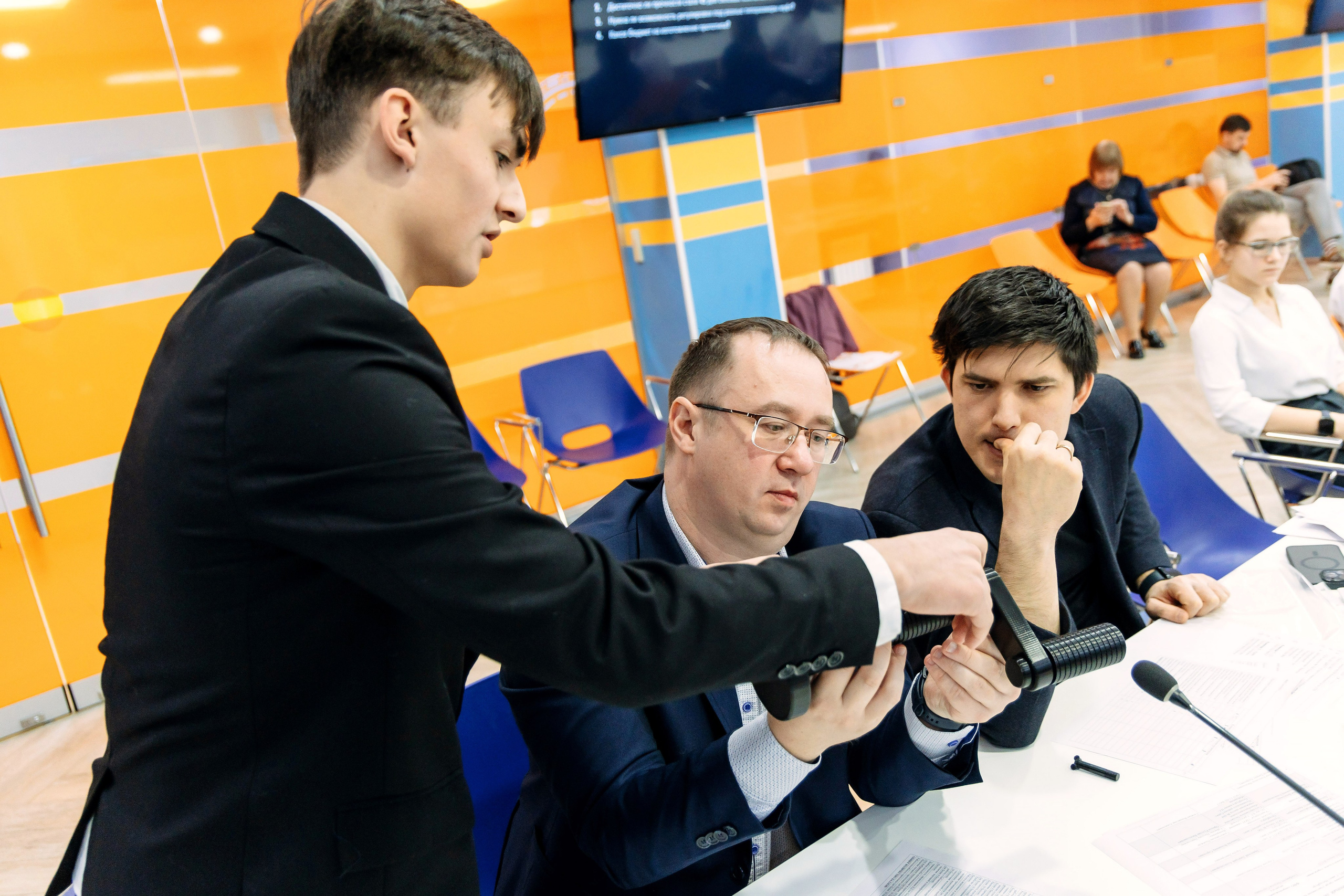 Молодые инженеры. Репортажный фотограф Минина Ирина