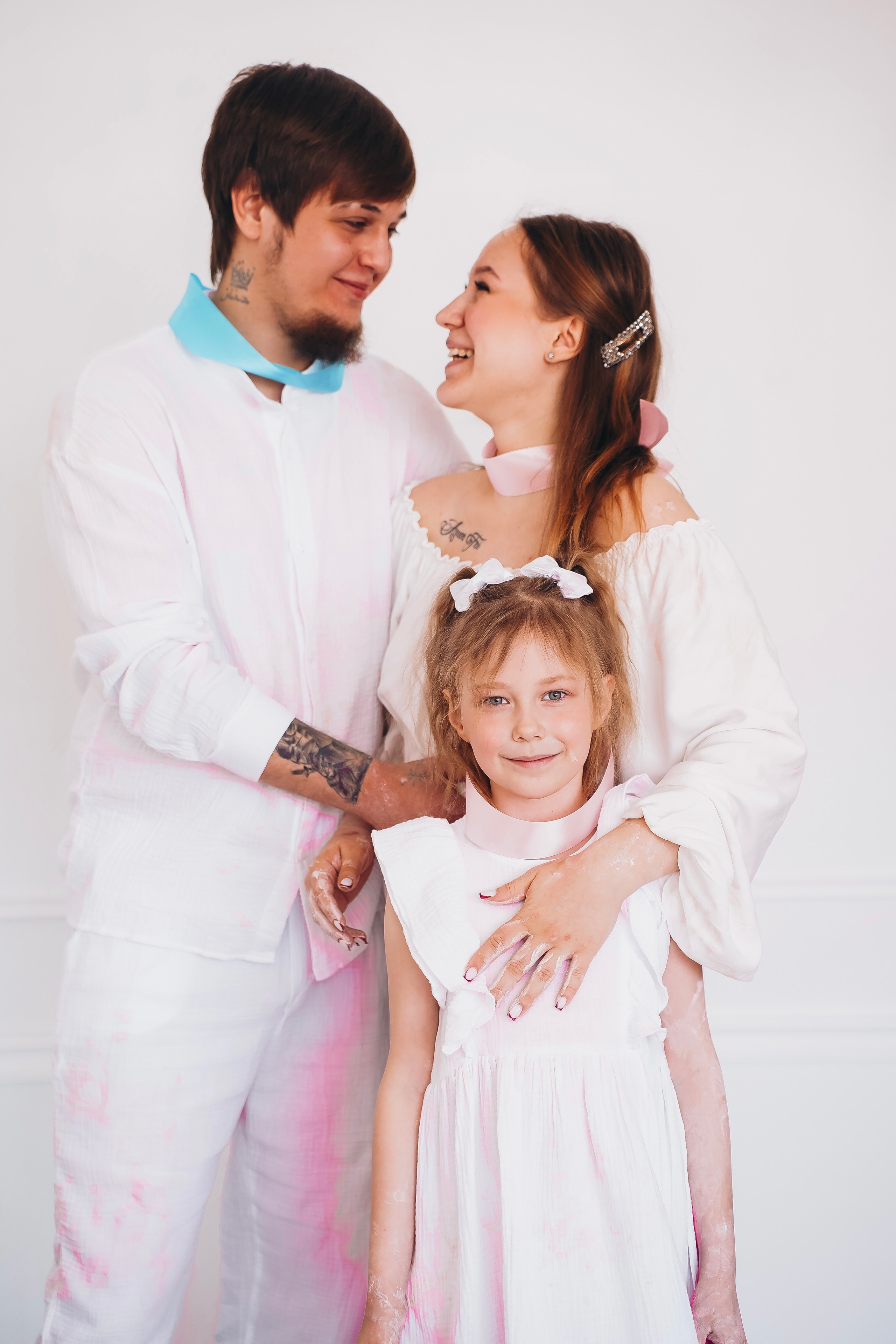 Гендер пати Тимур, Анна и Василиса. Свадебный видеограф, рилсмейкер, фотограф в Когалыме Меркулова Диана