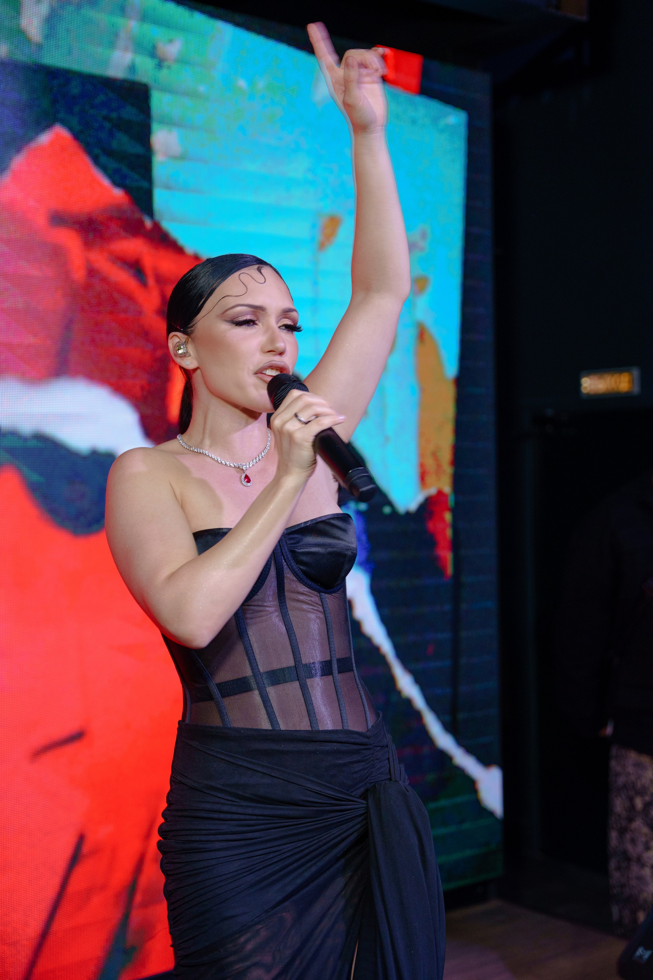 Crypto Summit 2024 After Party в SMOKE DOG. Репортажный фотограф Москва Сергей Дружинин