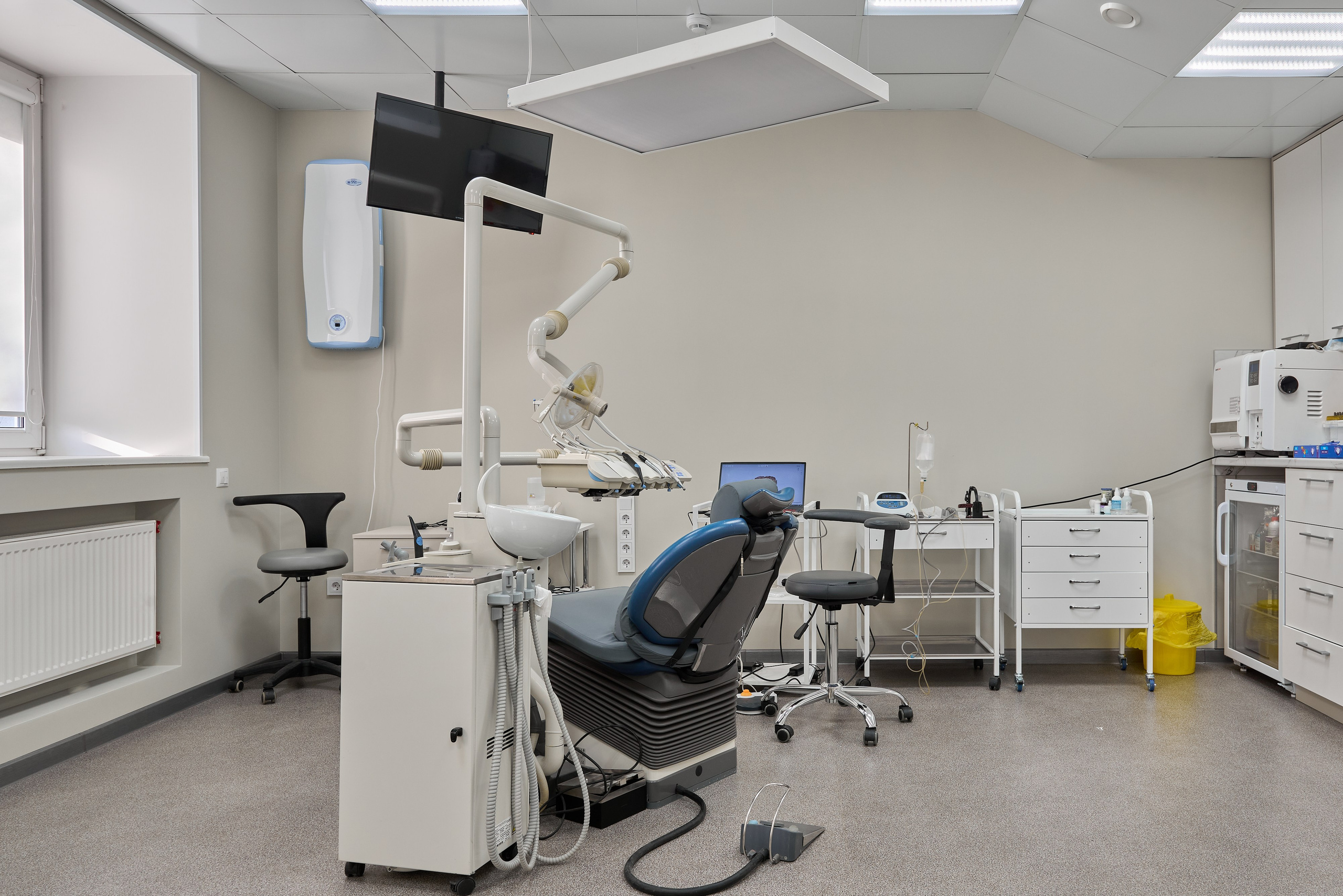 Дентал Эксперт. Абросимов Лев интерьерный и архитектурный фотограф