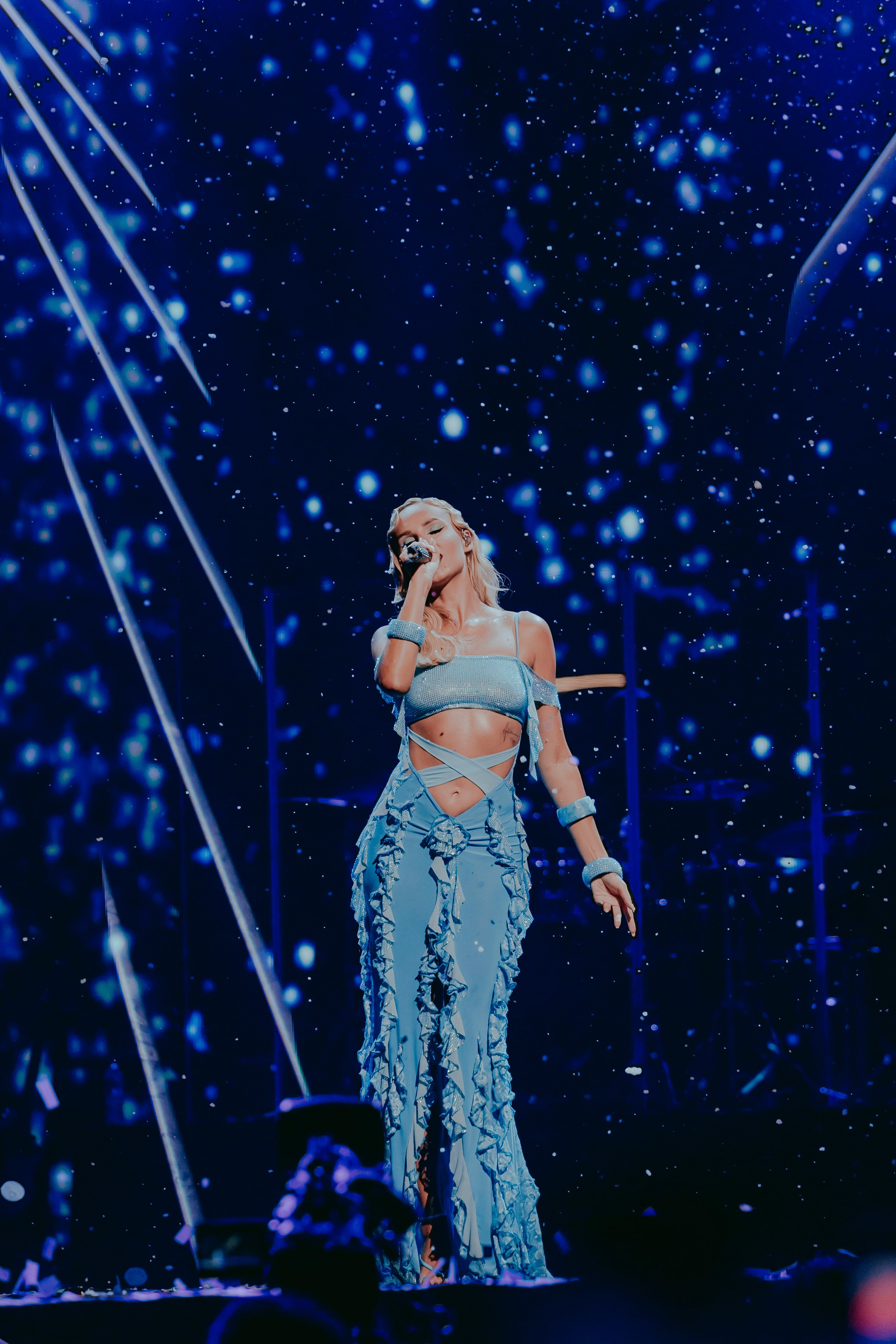 Трибьют Валерии, Live Arena. «Птичка на проводе»: информационный портал в Москве