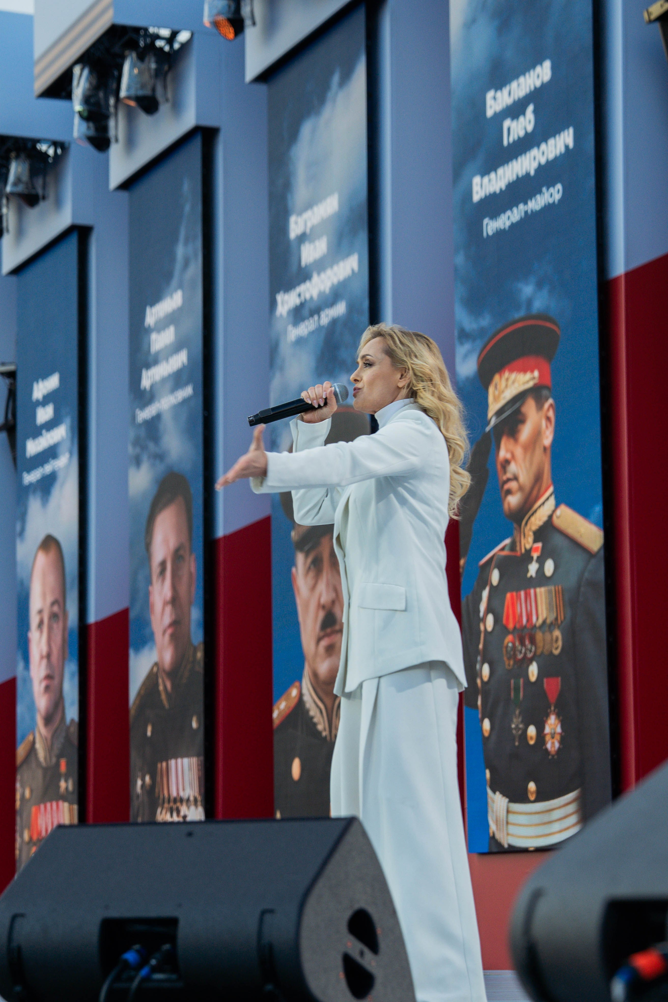 Иммерсивный музей к 80-й годовщине Парада Победы. Beardy Pix