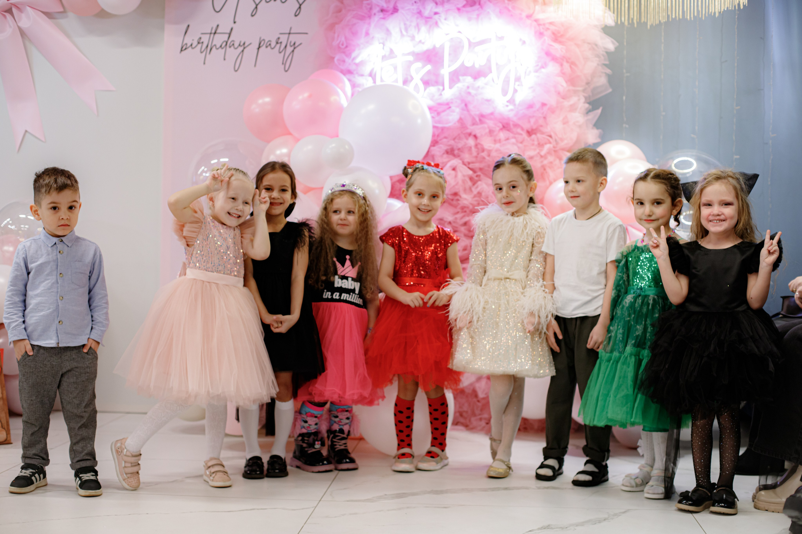 ASIA'S BIRTHDAY PARTY. Photokarish