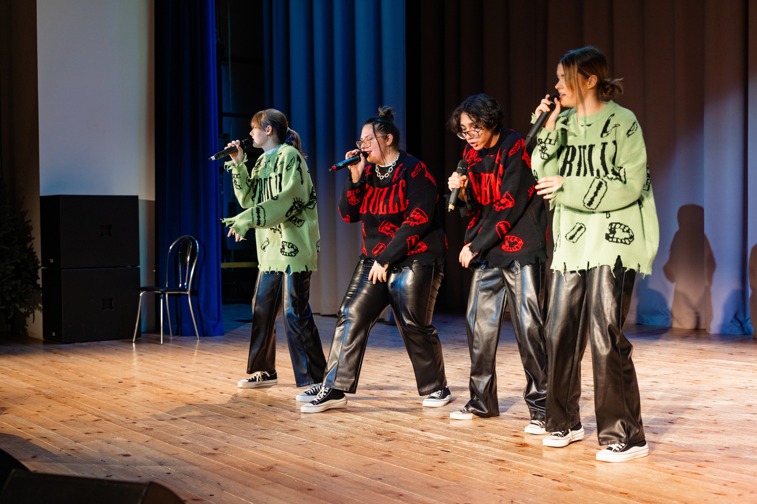 Концерт ДК Буривестник. Фотограф Никита Комаров