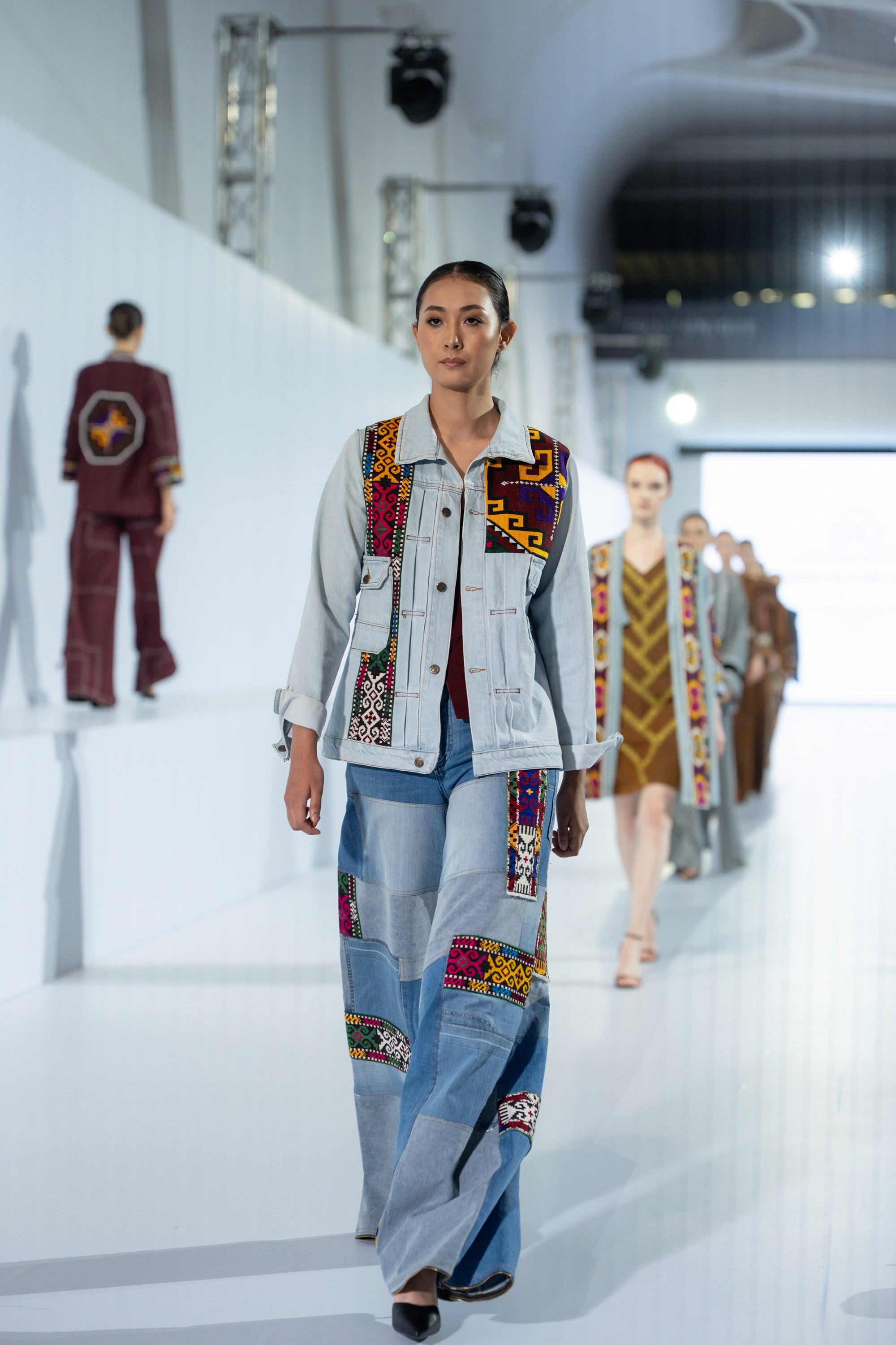 Umed Kuchkaliev. Сайт Алматинского НЮ АРТ, будуар и фэшн фотографа Дениса Карпенко