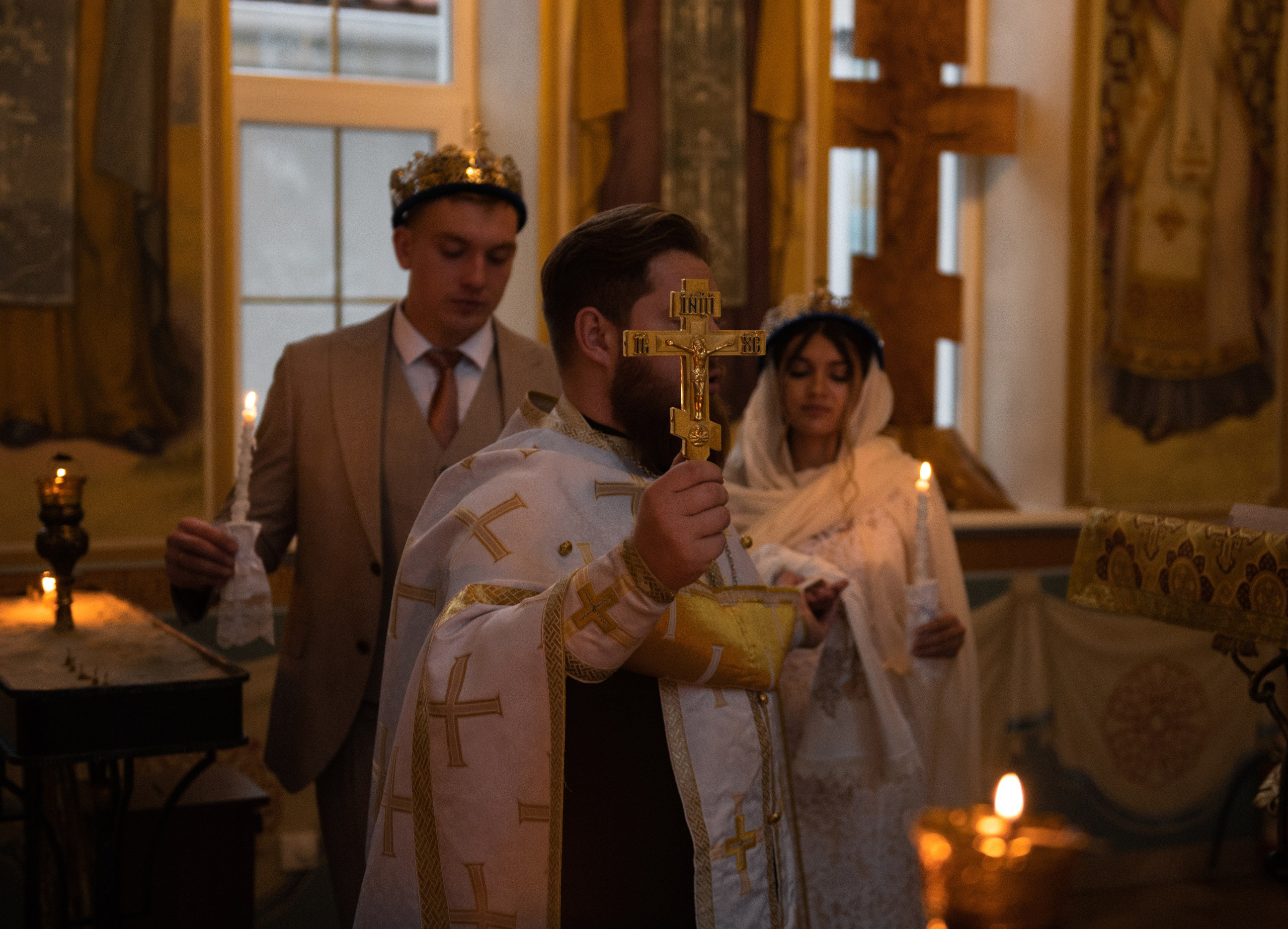 Влад и Лиза.Храм святого апостола Андрея Первозванного. Свадебный, женский, семейный фотограф в Севастополе Юлия Мошенко