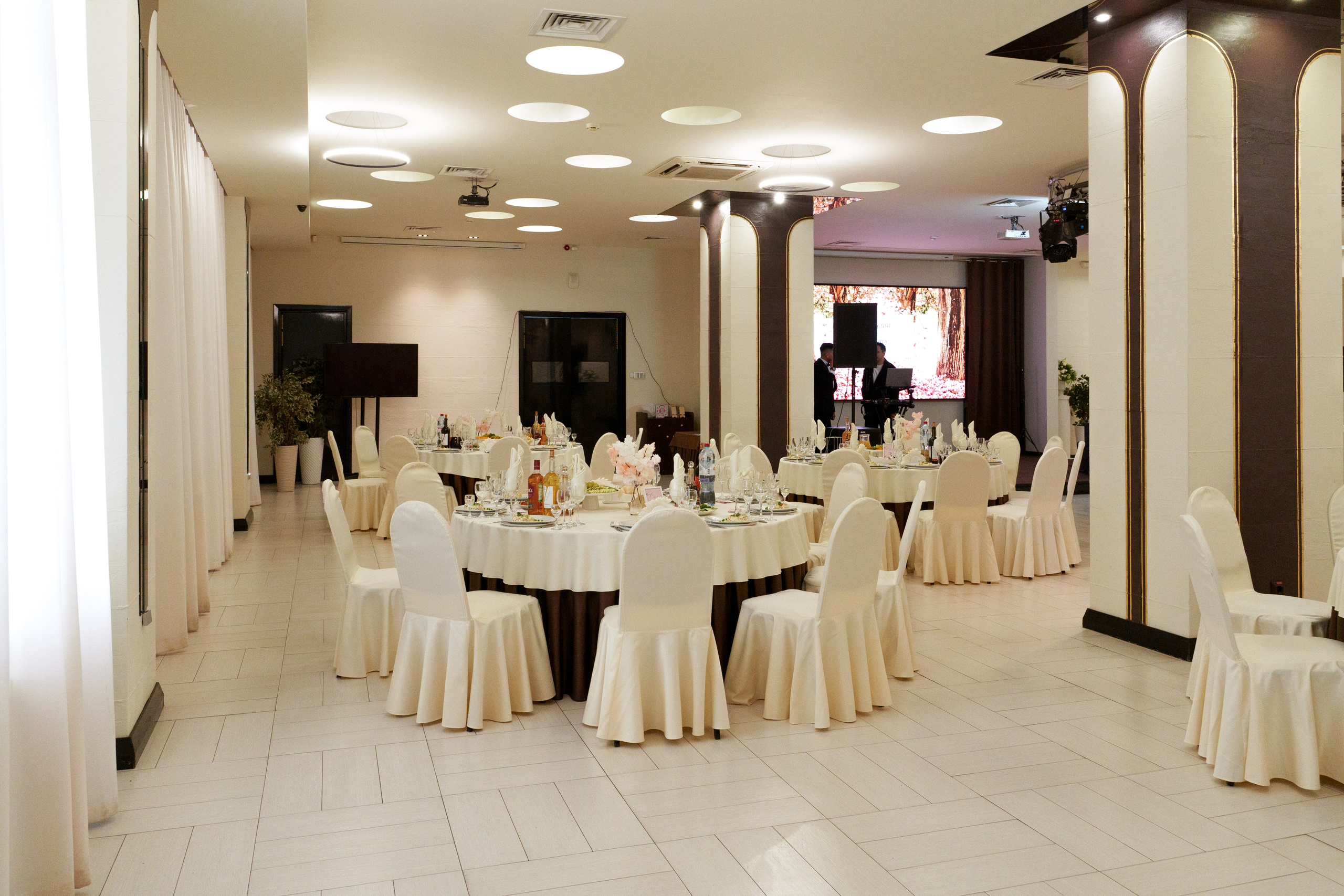 Банкетные залы. Иван Упоров — фотограф, рилсмейкер чебоксары