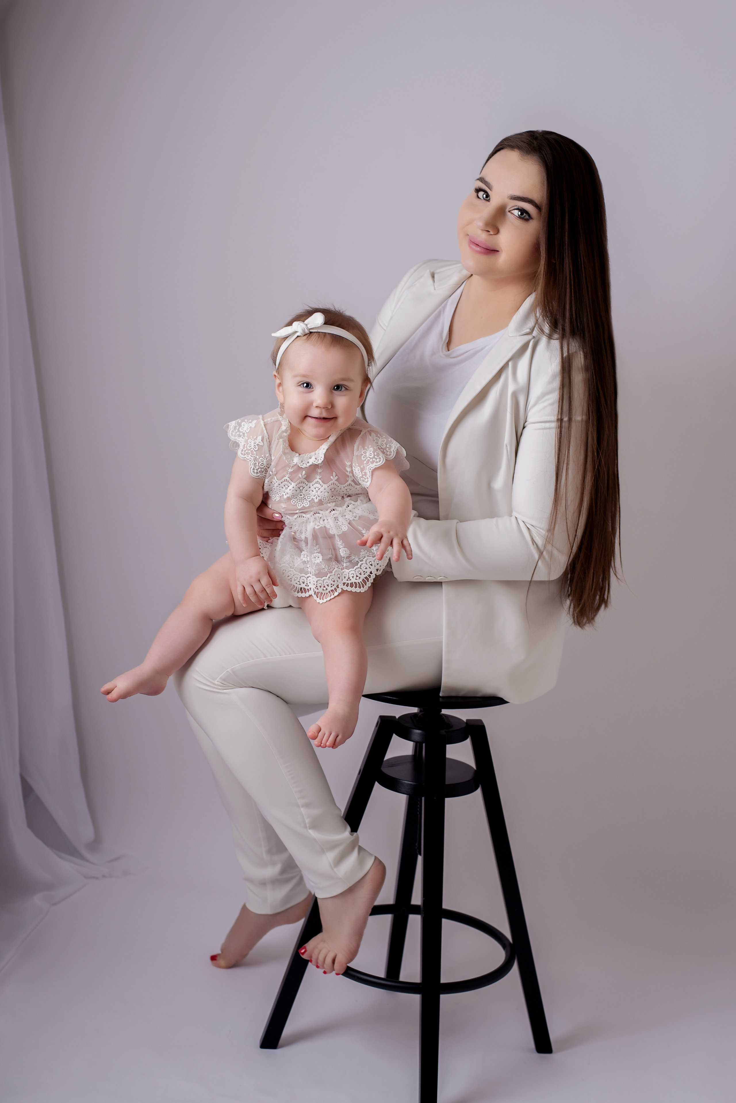 Тамара и Виктория 8 месяцев. Детский фотограф в Долгопрудном и Москве