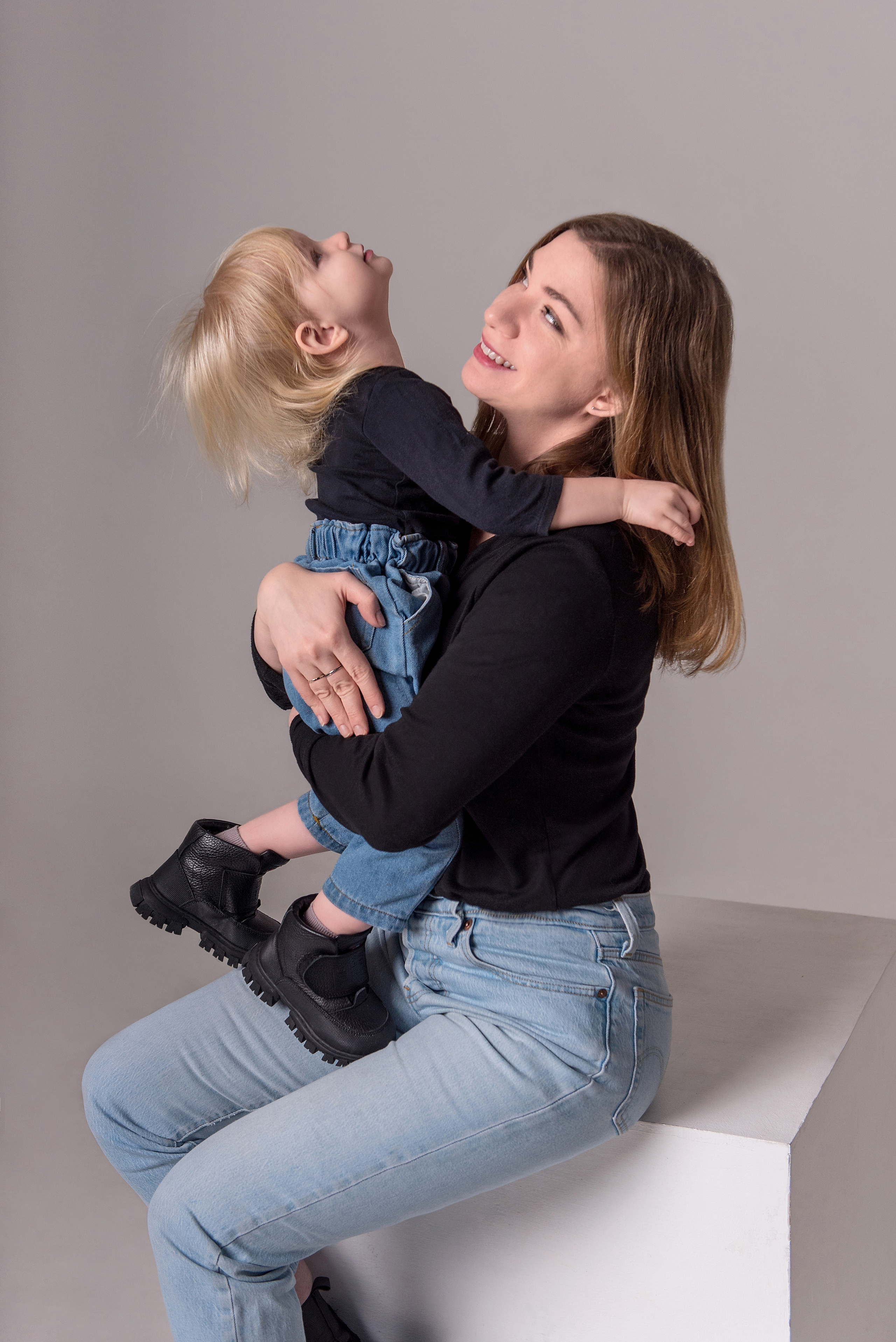 Дина и Ника 1,5 года. Детский фотограф в Долгопрудном и Москве