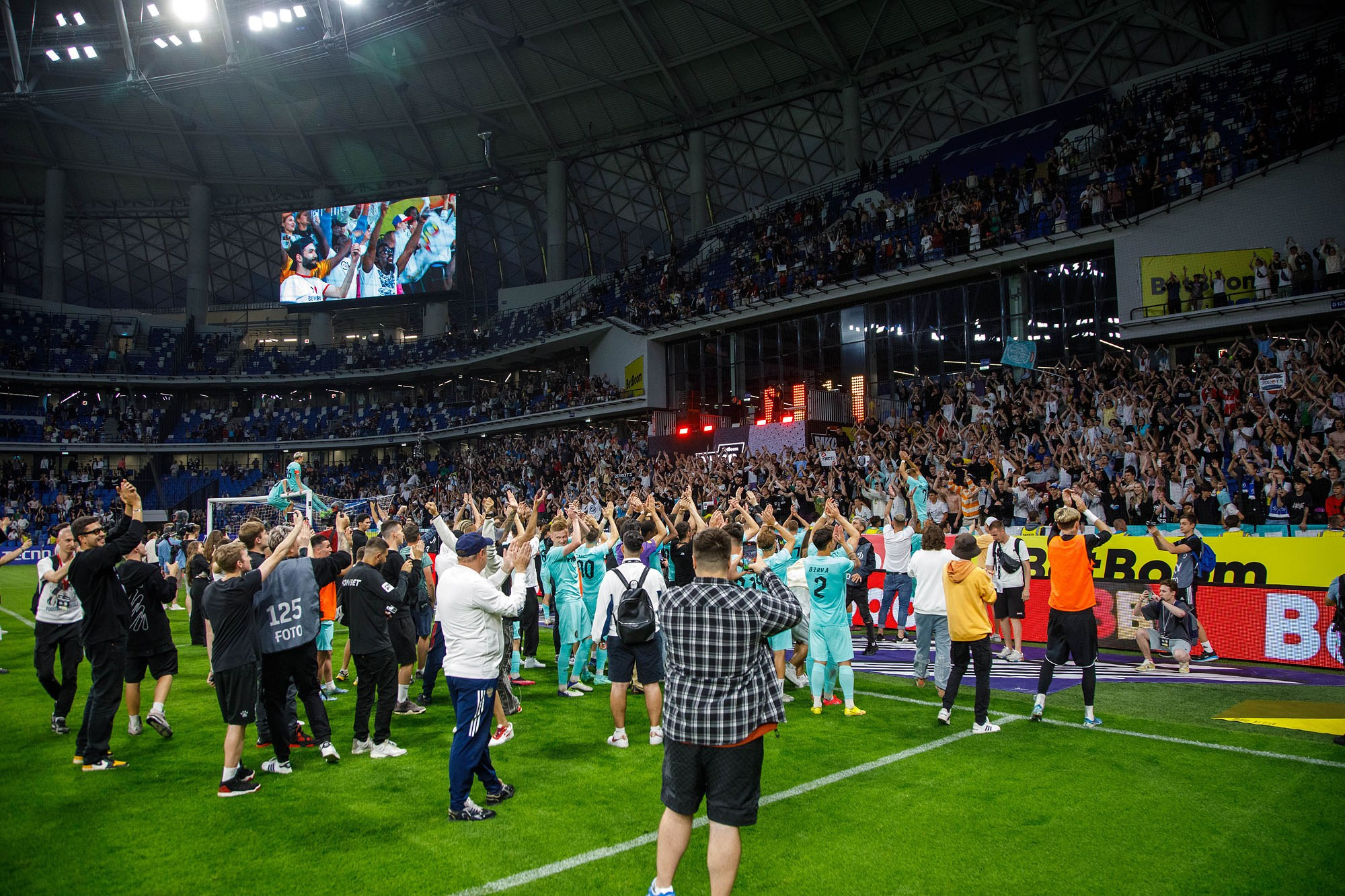 Вокруг матчей. Репортажный фотограф в Москве