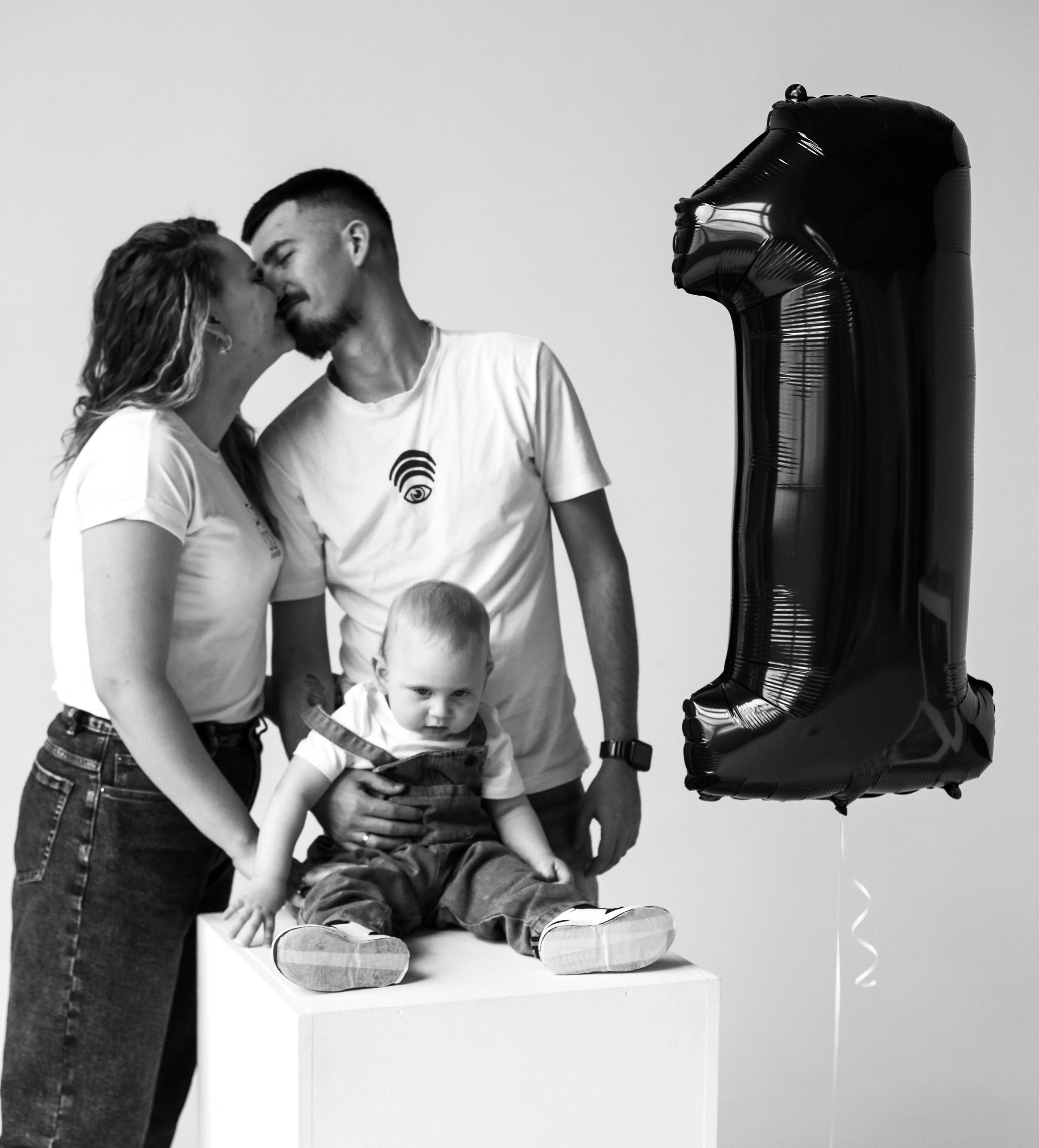 Студия. Уличный фотограф Города N