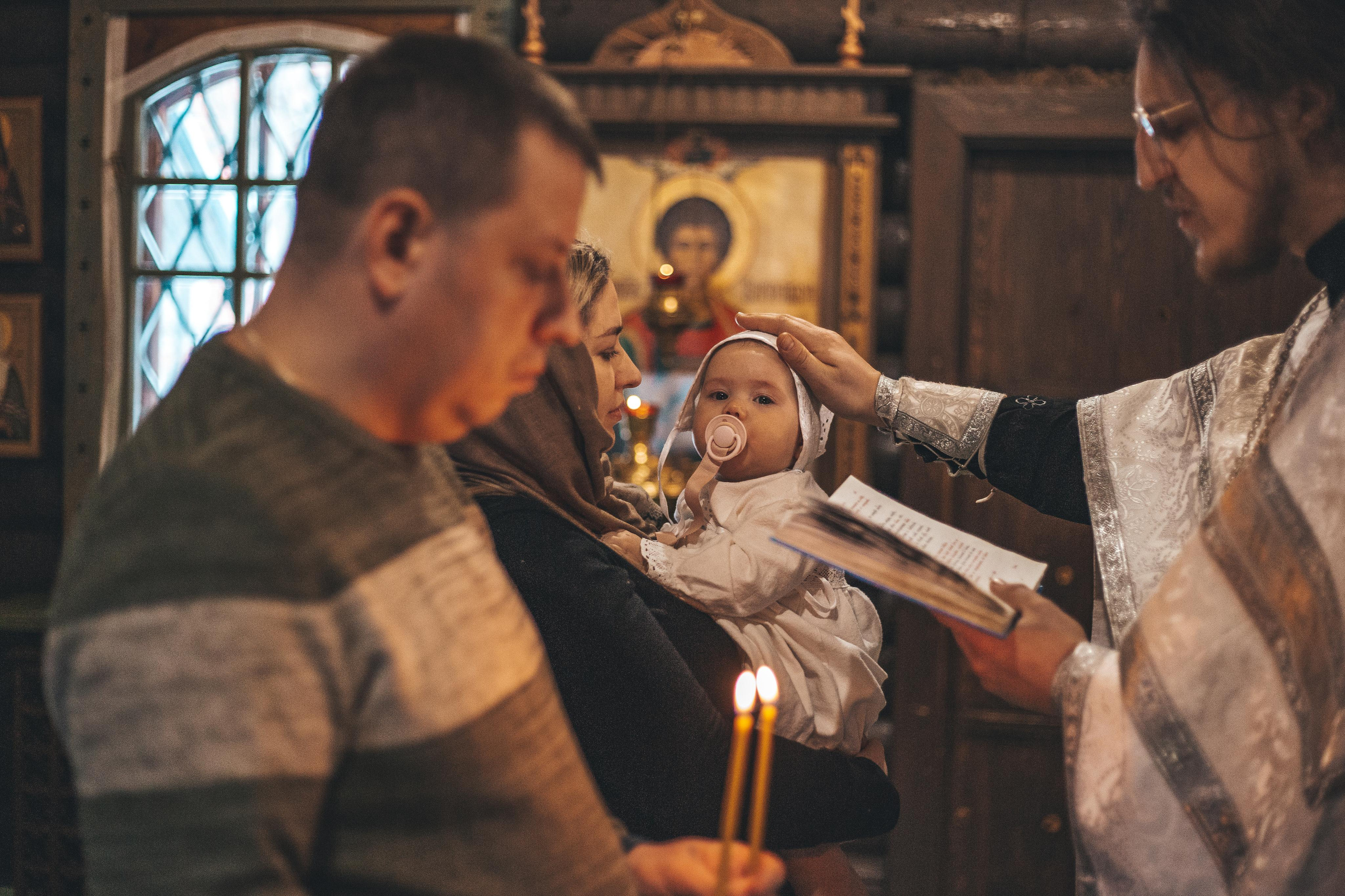 Крестины Кирочки Церковь Инокентия Метрополиса Люберцы. Свадебный и Семейный фотограф в Москве Александра Вайпер