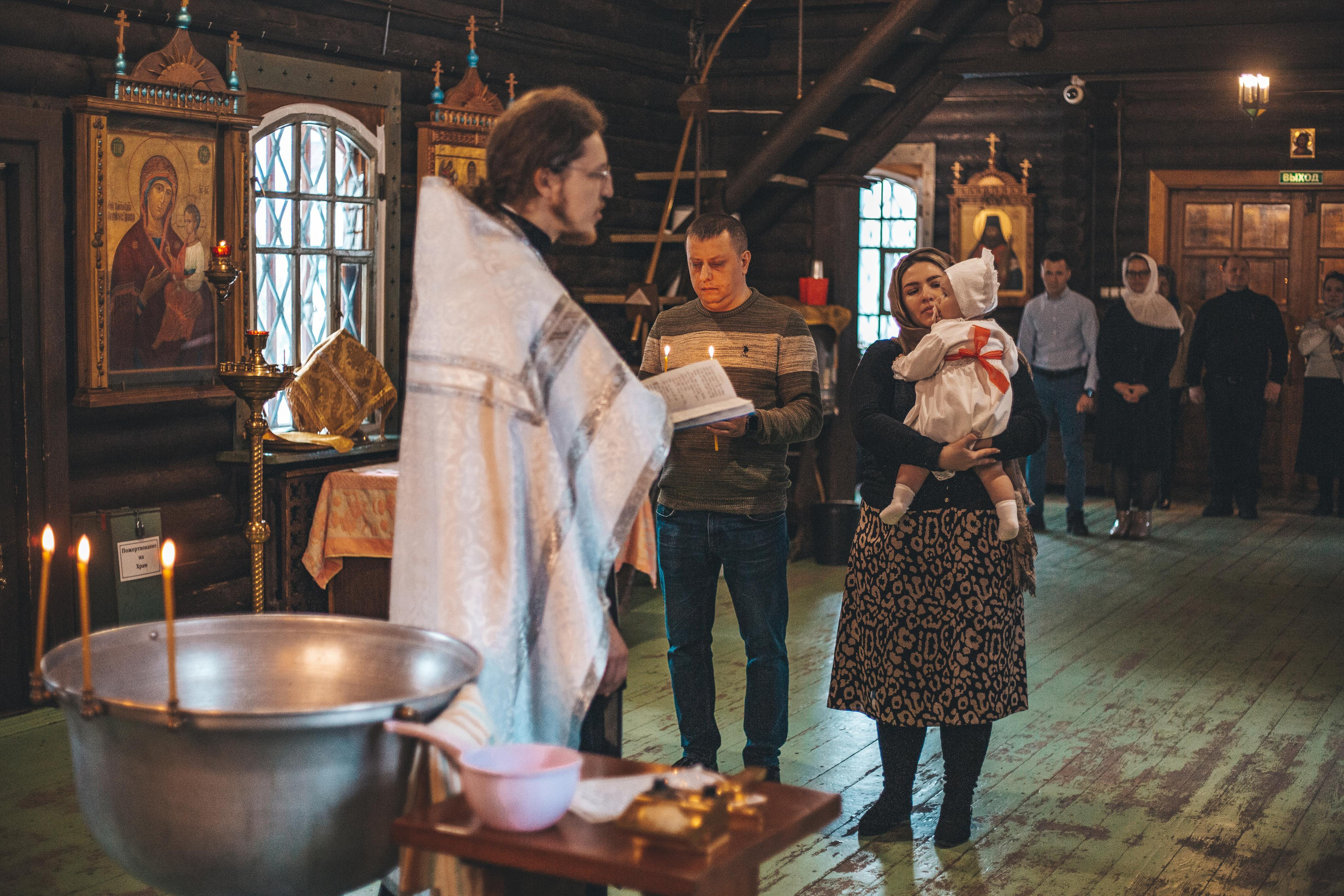 Крестины Кирочки Церковь Инокентия Метрополиса Люберцы. Свадебный и Семейный фотограф в Москве Александра Вайпер