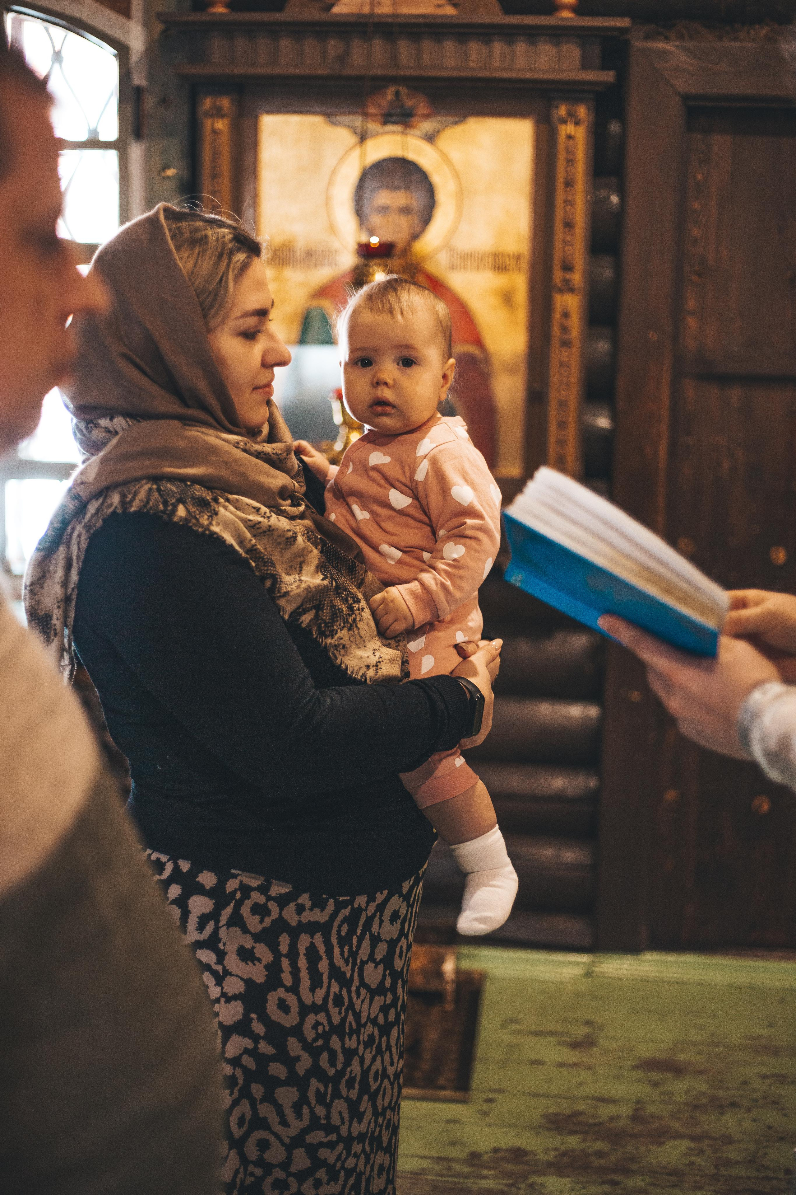 Крестины Кирочки Церковь Инокентия Метрополиса Люберцы. Свадебный и Семейный фотограф в Москве Александра Вайпер