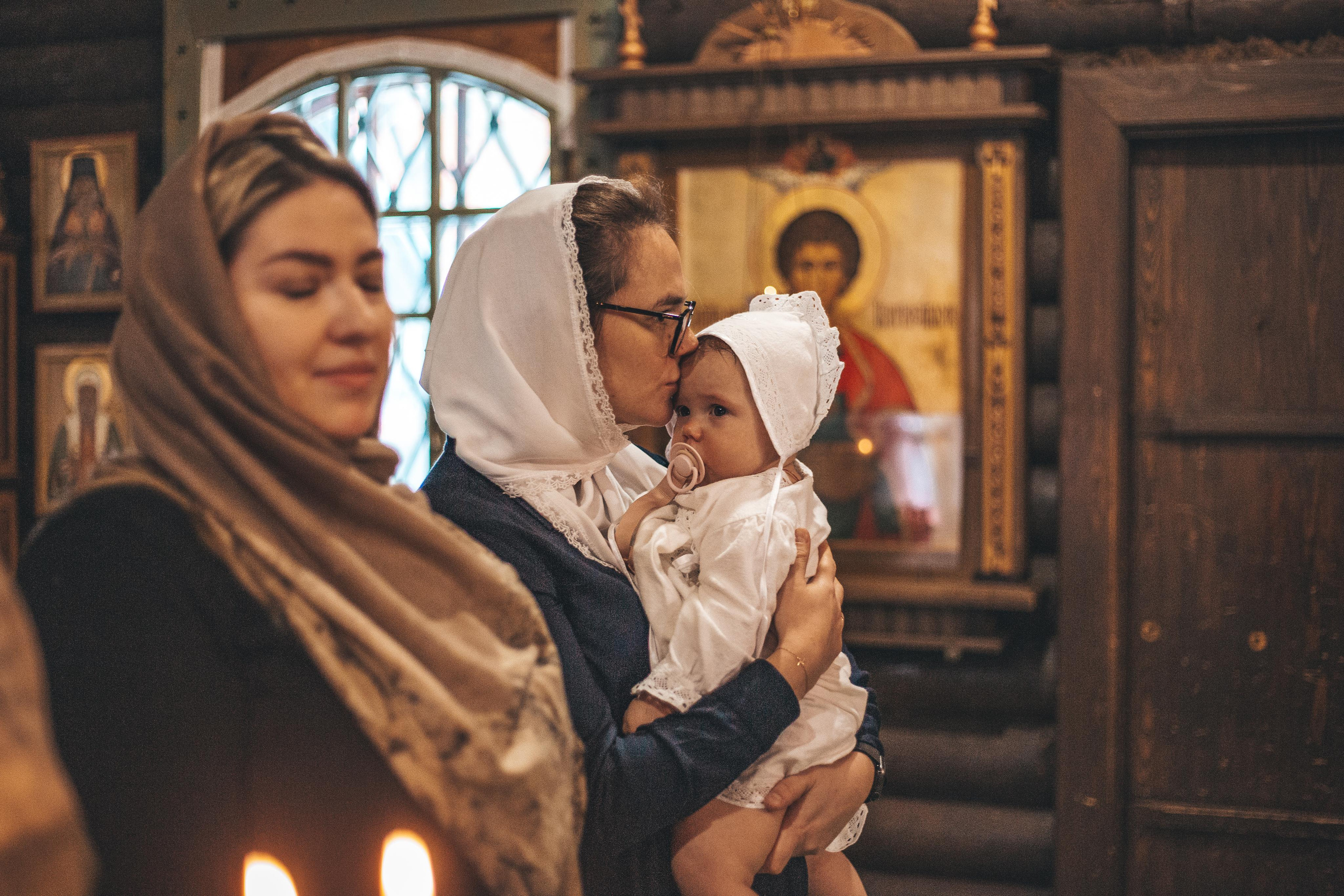 Крестины Кирочки Церковь Инокентия Метрополиса Люберцы. Свадебный и Семейный фотограф в Москве Александра Вайпер