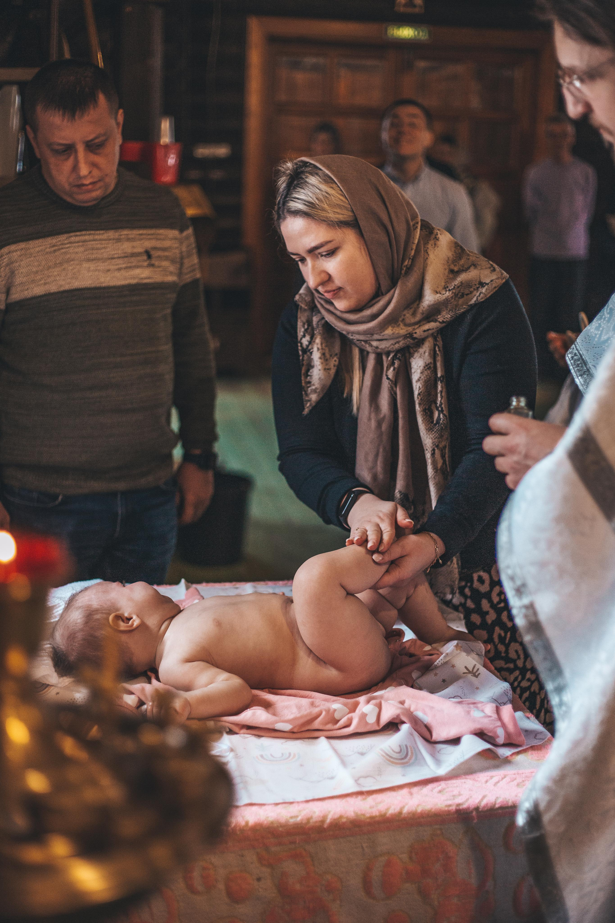 Крестины Кирочки Церковь Инокентия Метрополиса Люберцы. Свадебный и Семейный фотограф в Москве Александра Вайпер