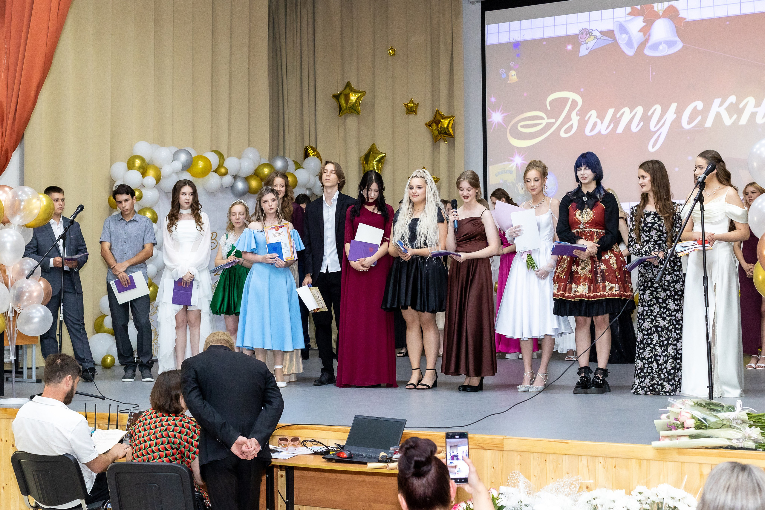 Вручение аттестата 2025. Выпускные альбомы Майкоп, Краснодар Елена Золотарева