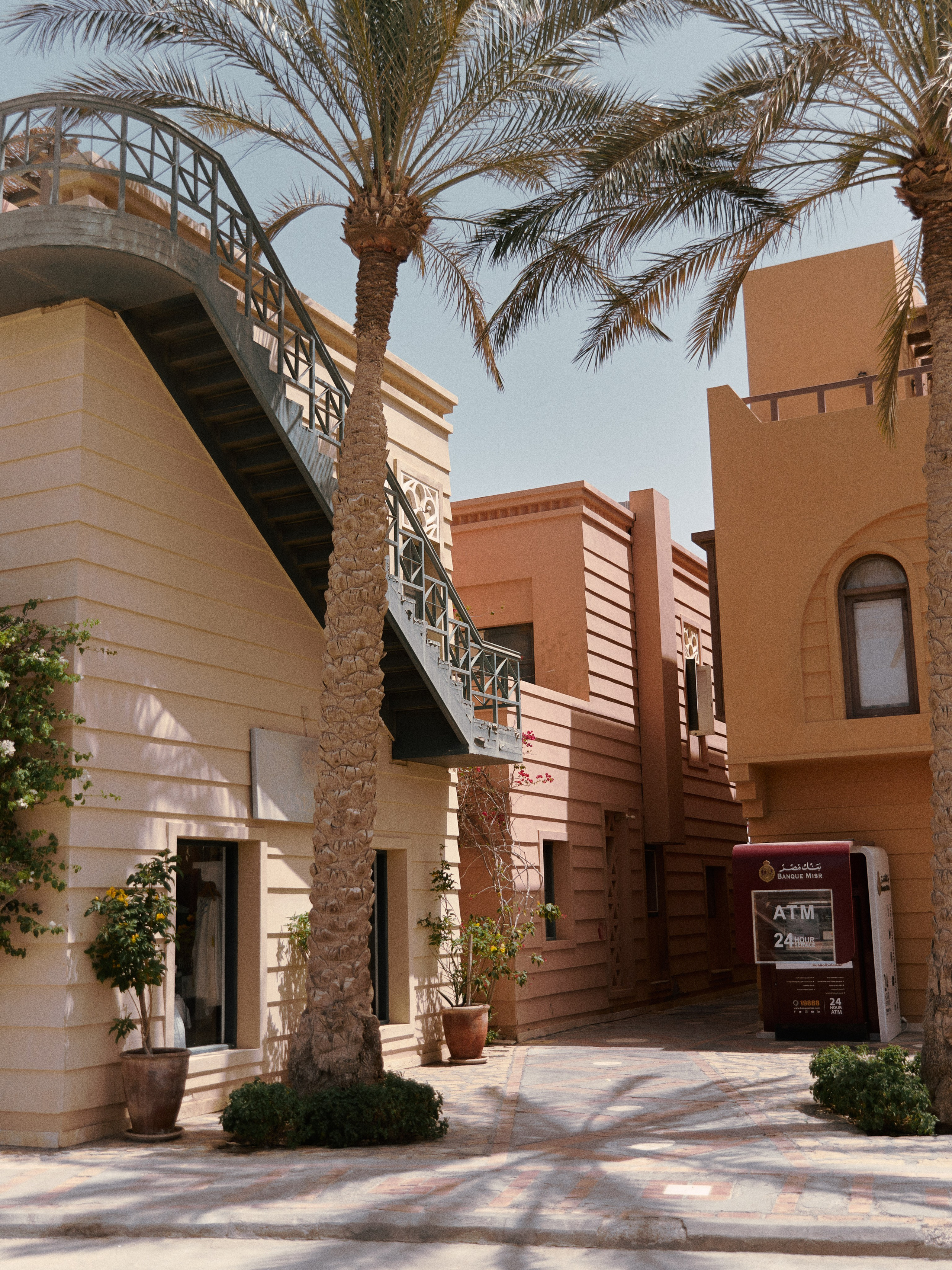 Улицы. Jorgis Talè — photographer, kind person, teacher of arts and other mag