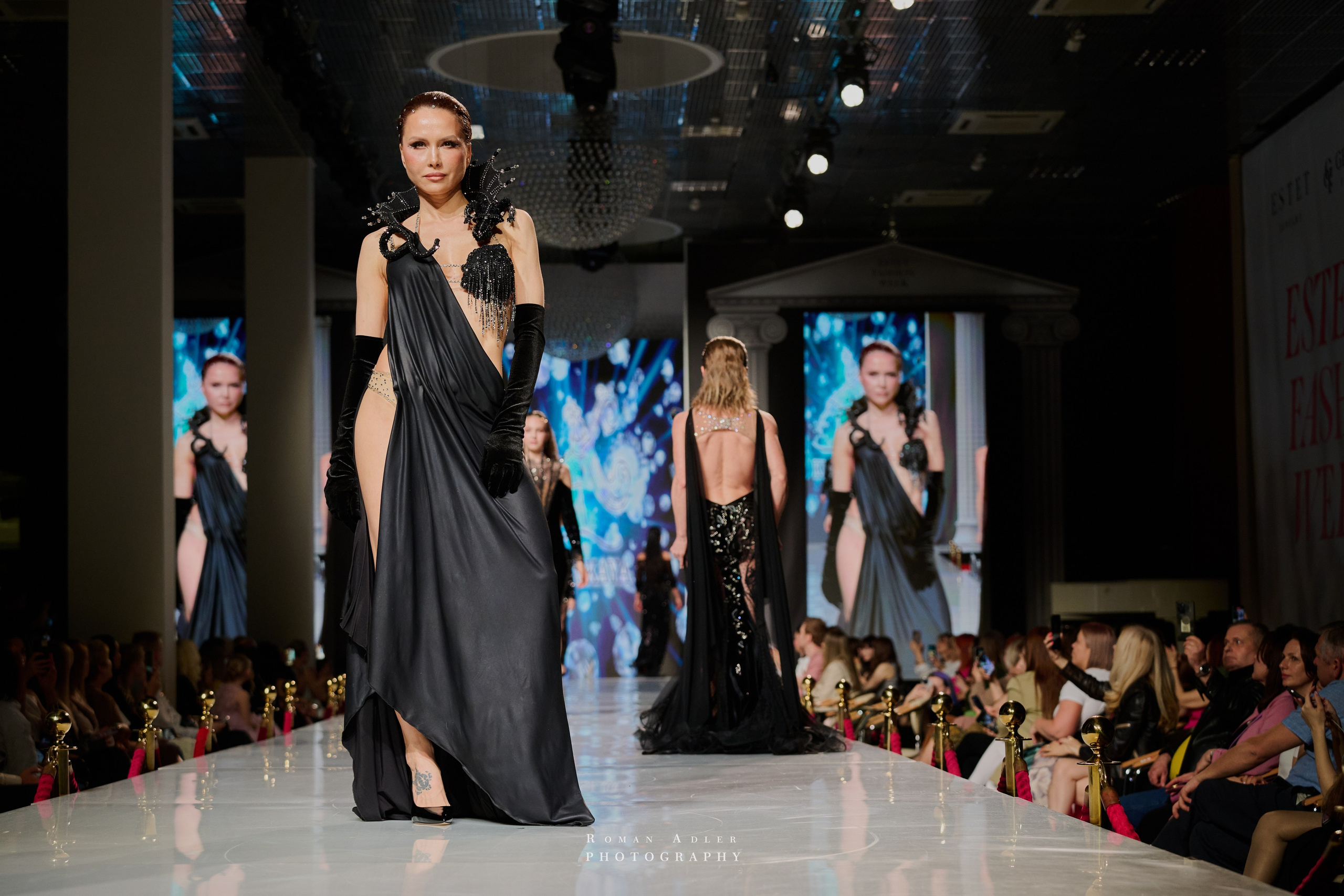ESTET FASHION WEEK ВЕСНА — 2025. Фотограф Роман Адлер