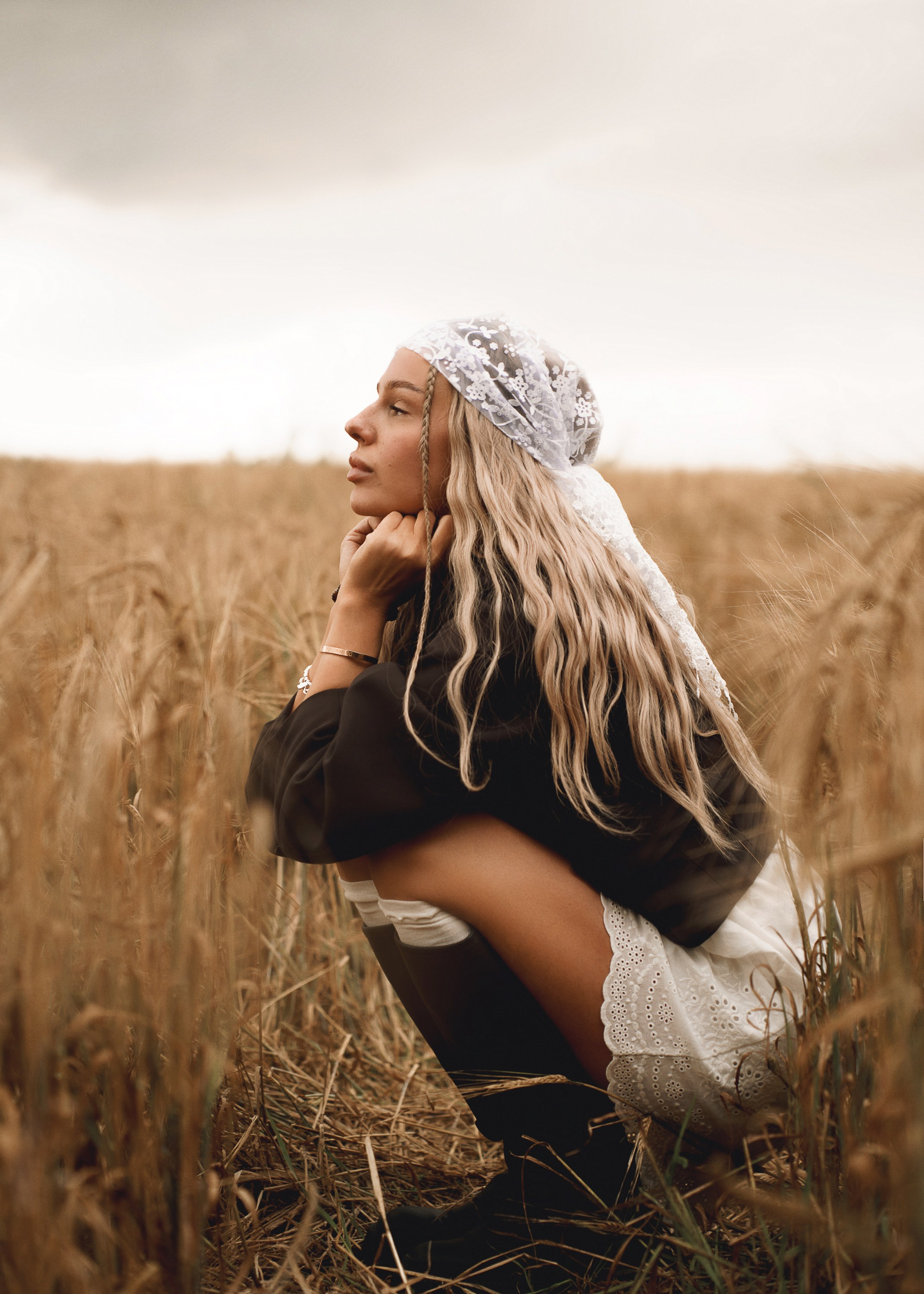 ПОЛЕ. Женский портрет