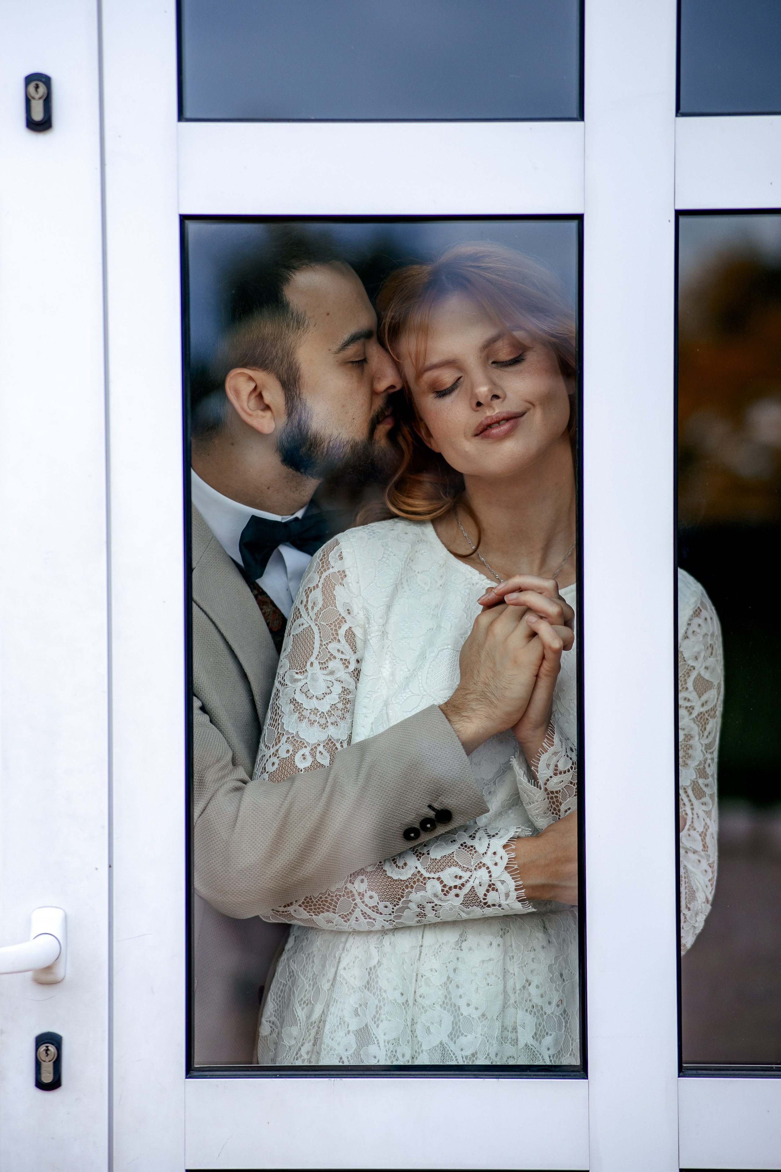 Ślubna sesja zdjęciowa w plenerze. Свадебный фотограф Варшава Лодзь Польша Елена Юцова